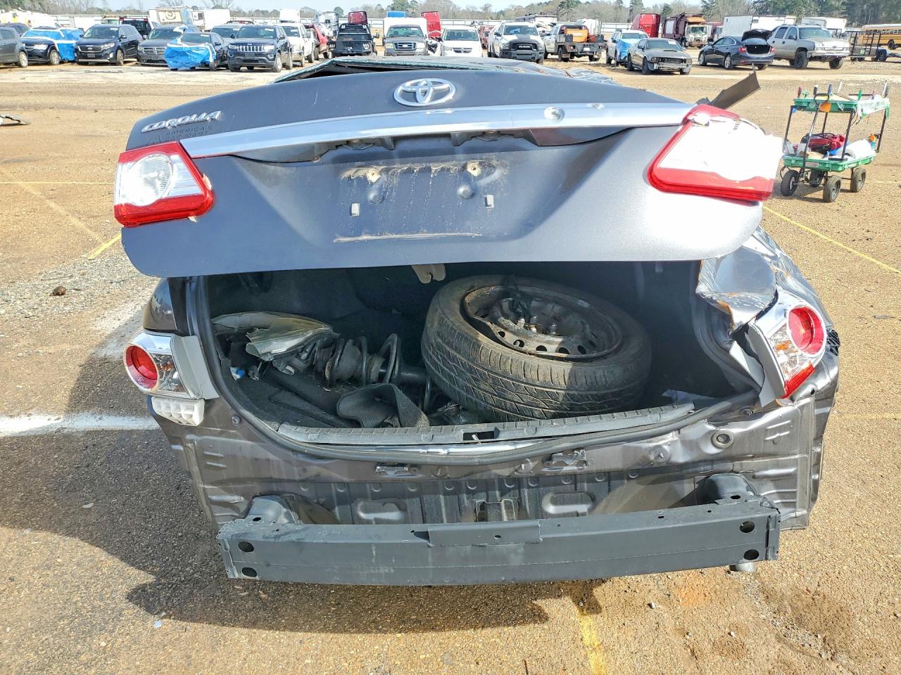 2013 Toyota Corolla Le Blue vin: 5YFBU4EEXDP124345