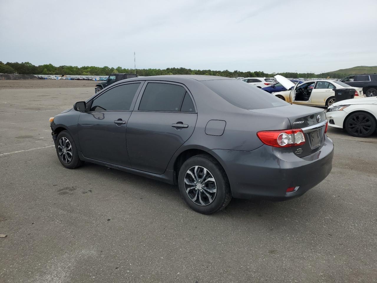 2013 Toyota Corolla Base Серый vin: 5YFBU4EEXDP134311