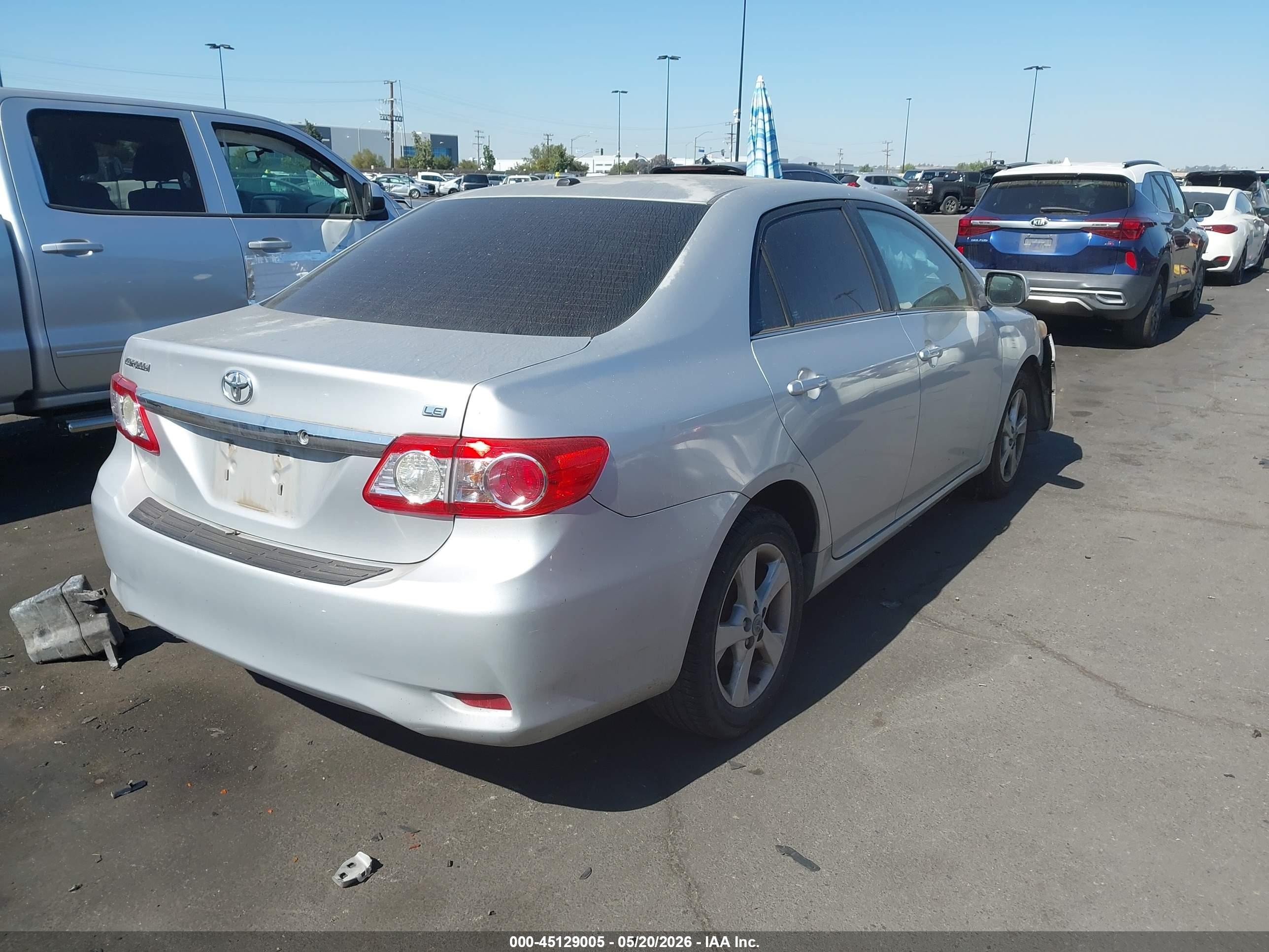 2013 Toyota Corolla Le Silver vin: 5YFBU4EEXDP138407