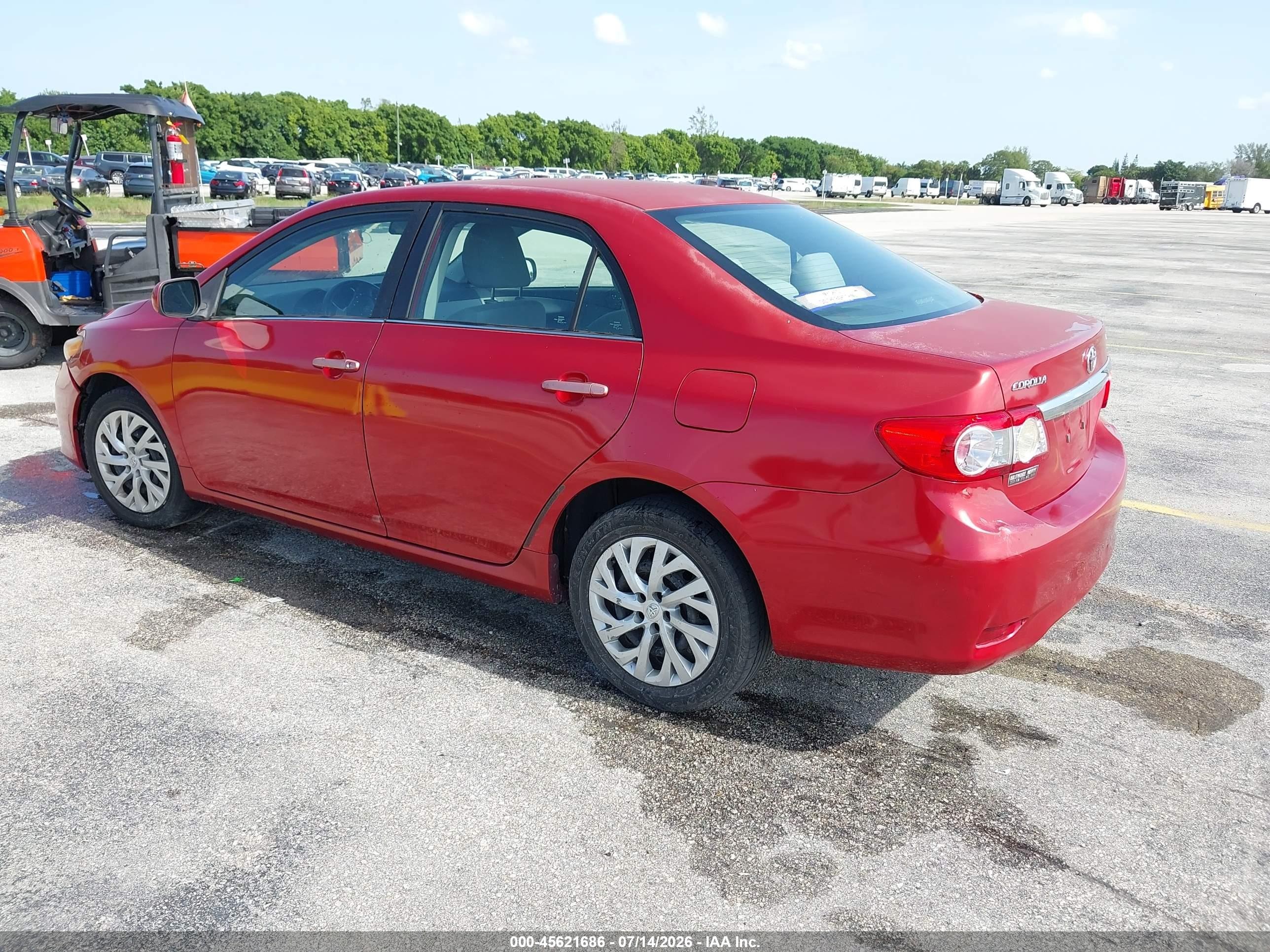2013 Toyota Corolla Le Red vin: 5YFBU4EEXDP146801