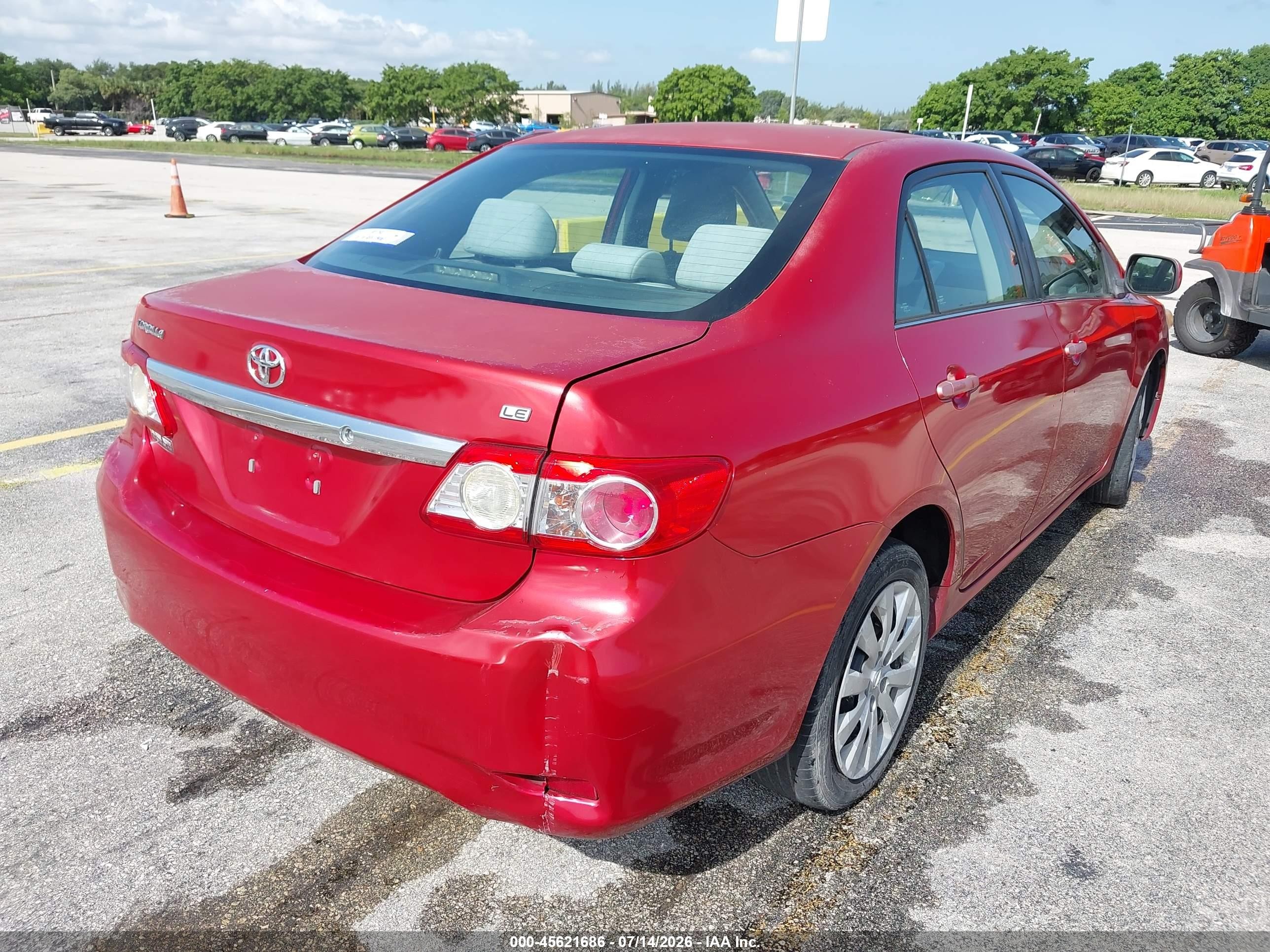 2013 Toyota Corolla Le Red vin: 5YFBU4EEXDP146801