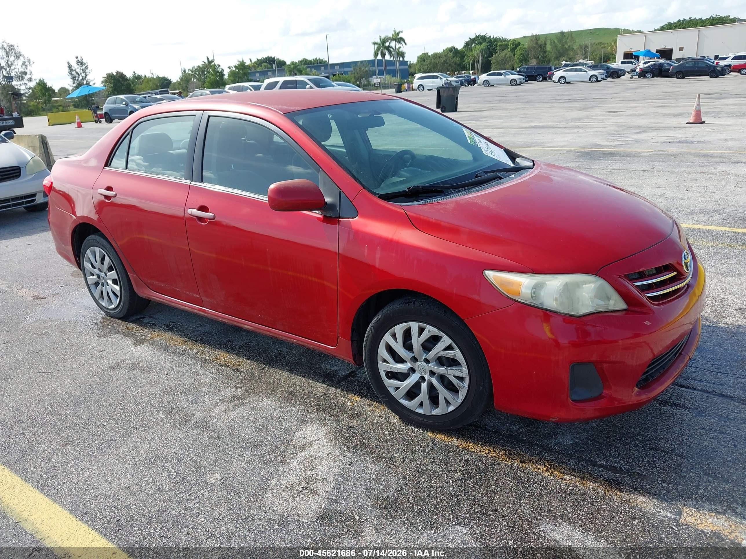 2013 Toyota Corolla Le Red vin: 5YFBU4EEXDP146801