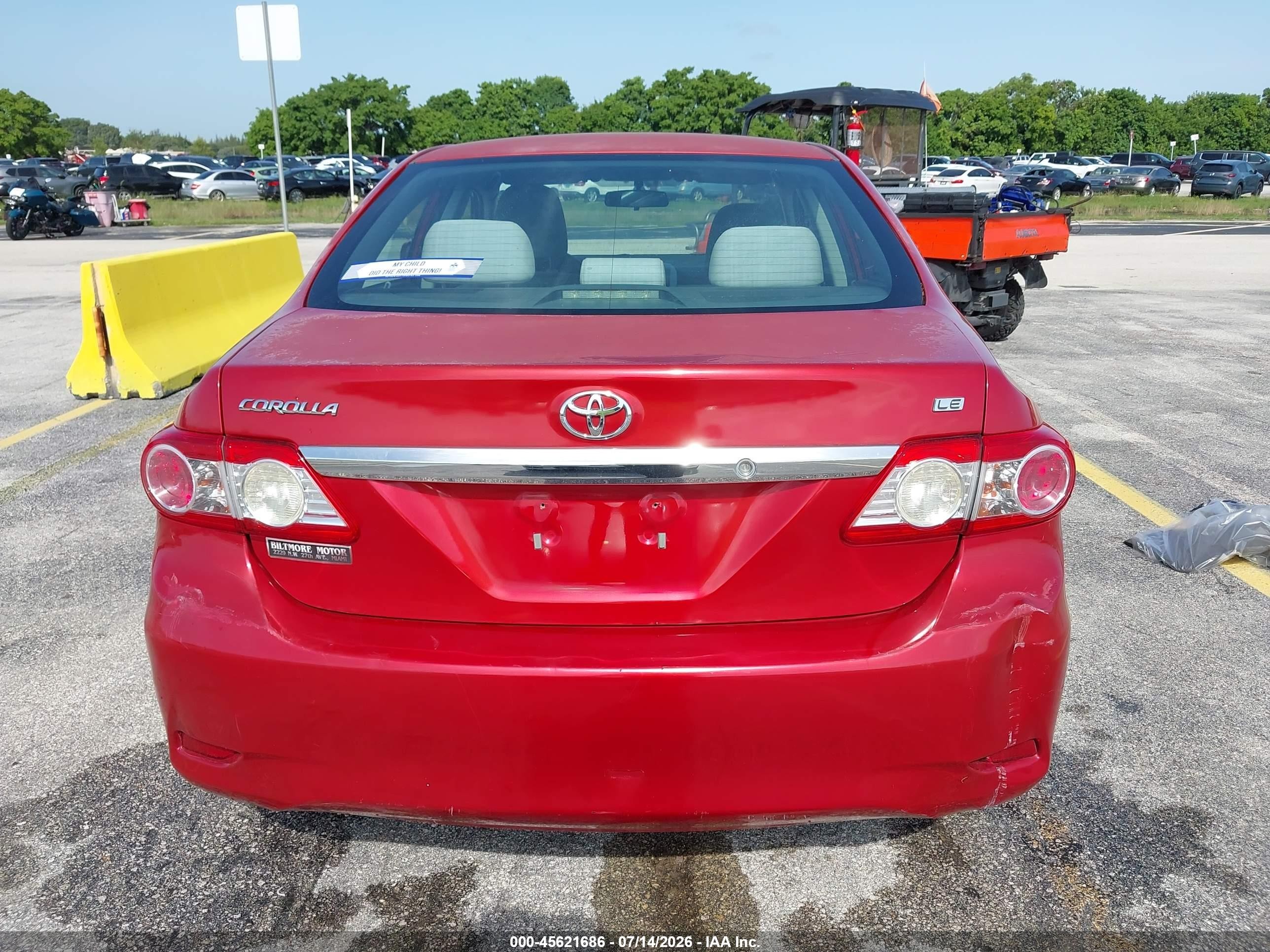 2013 Toyota Corolla Le Red vin: 5YFBU4EEXDP146801