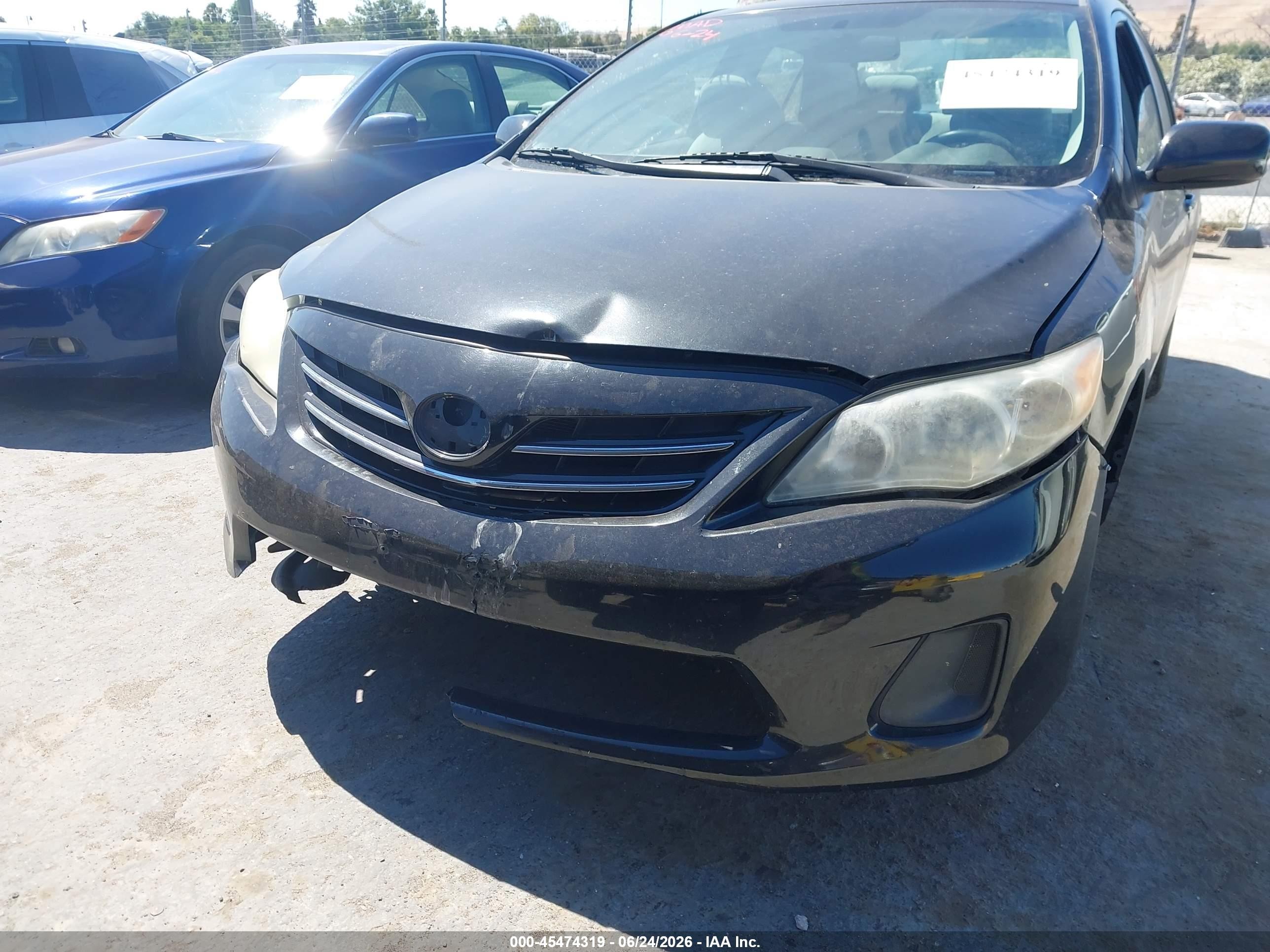 2013 Toyota Corolla Le Black vin: 5YFBU4EEXDP150654
