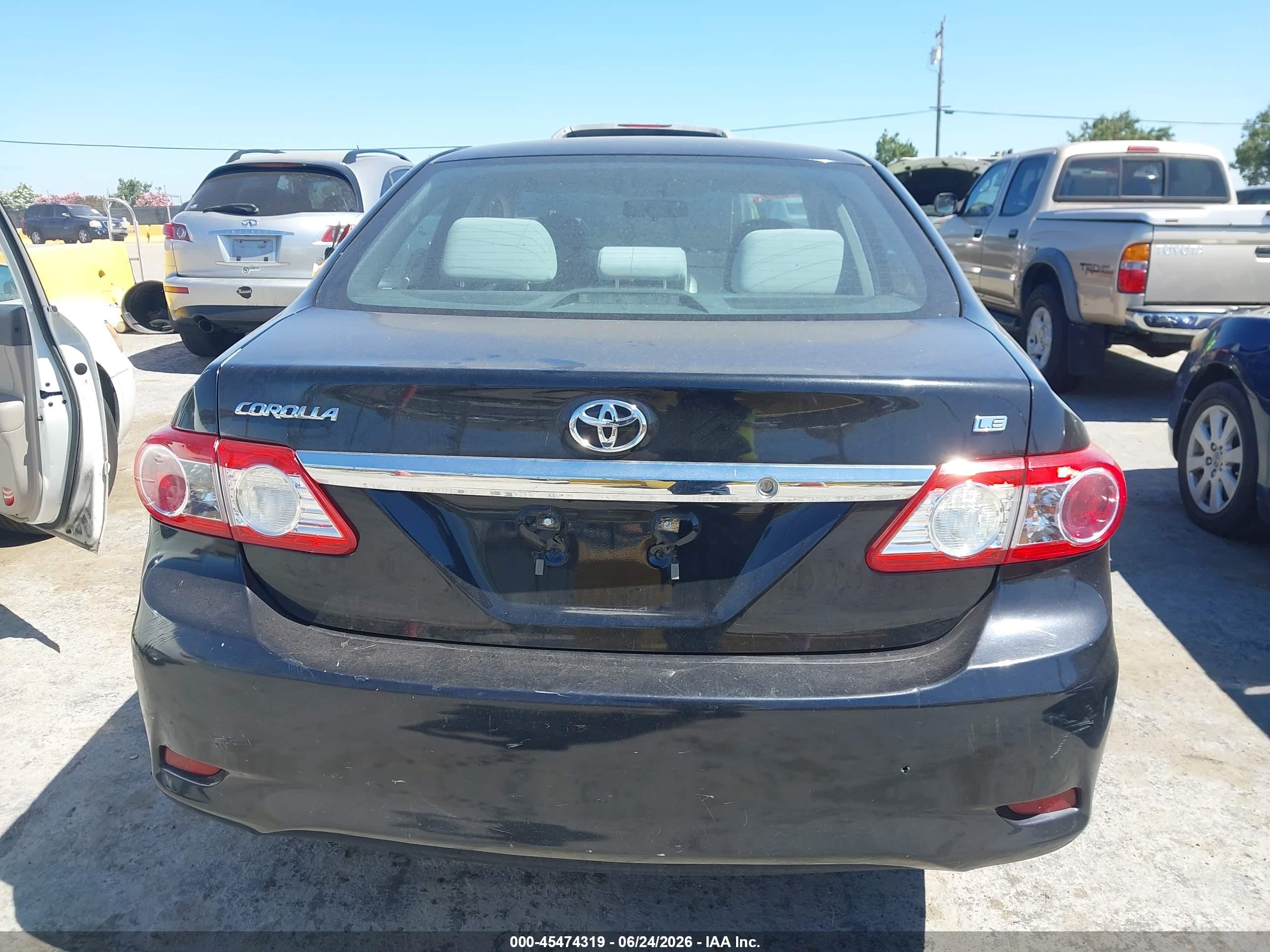 2013 Toyota Corolla Le Black vin: 5YFBU4EEXDP150654