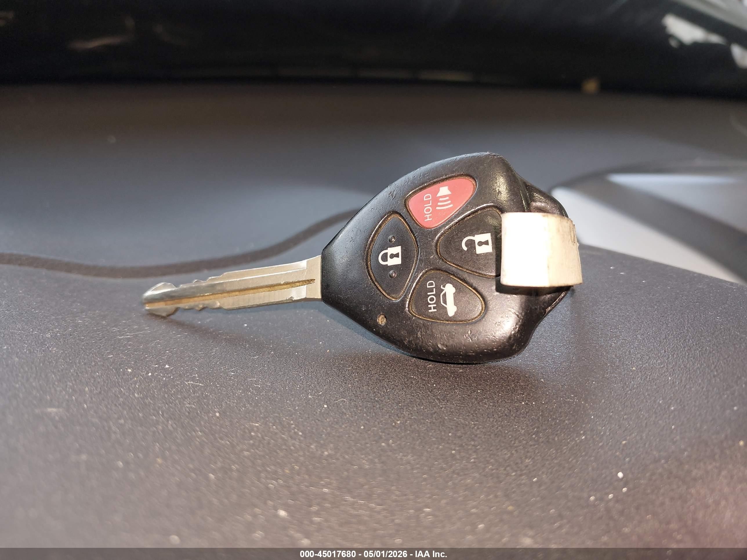 2013 Toyota Corolla Le Brown vin: 5YFBU4EEXDP162884