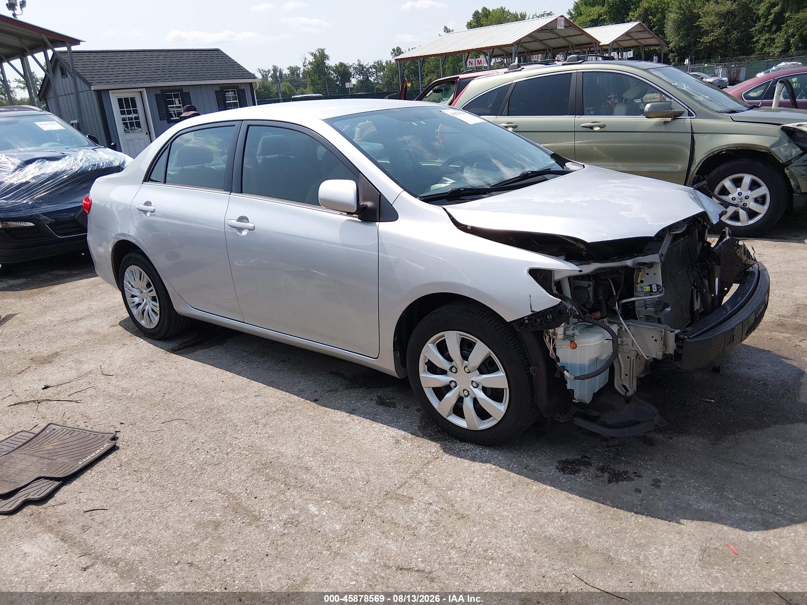 2013 Toyota Corolla Le Silver vin: 5YFBU4EEXDP164389