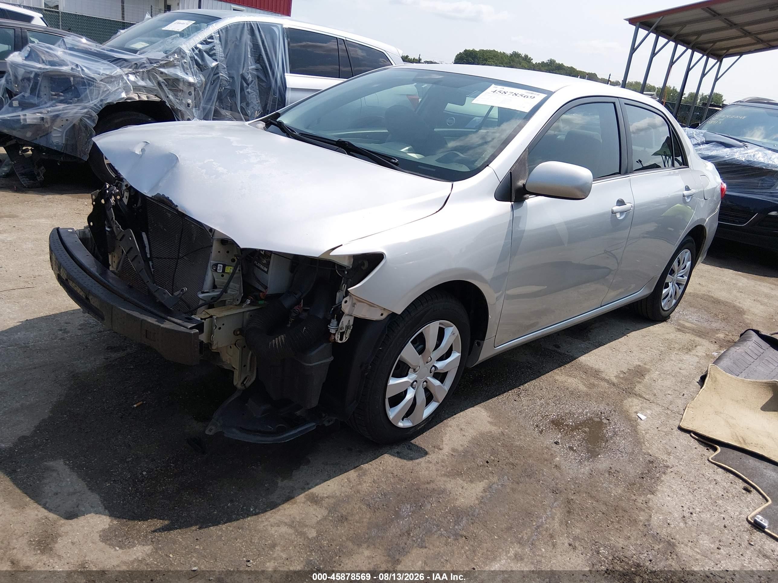 2013 Toyota Corolla Le Silver vin: 5YFBU4EEXDP164389