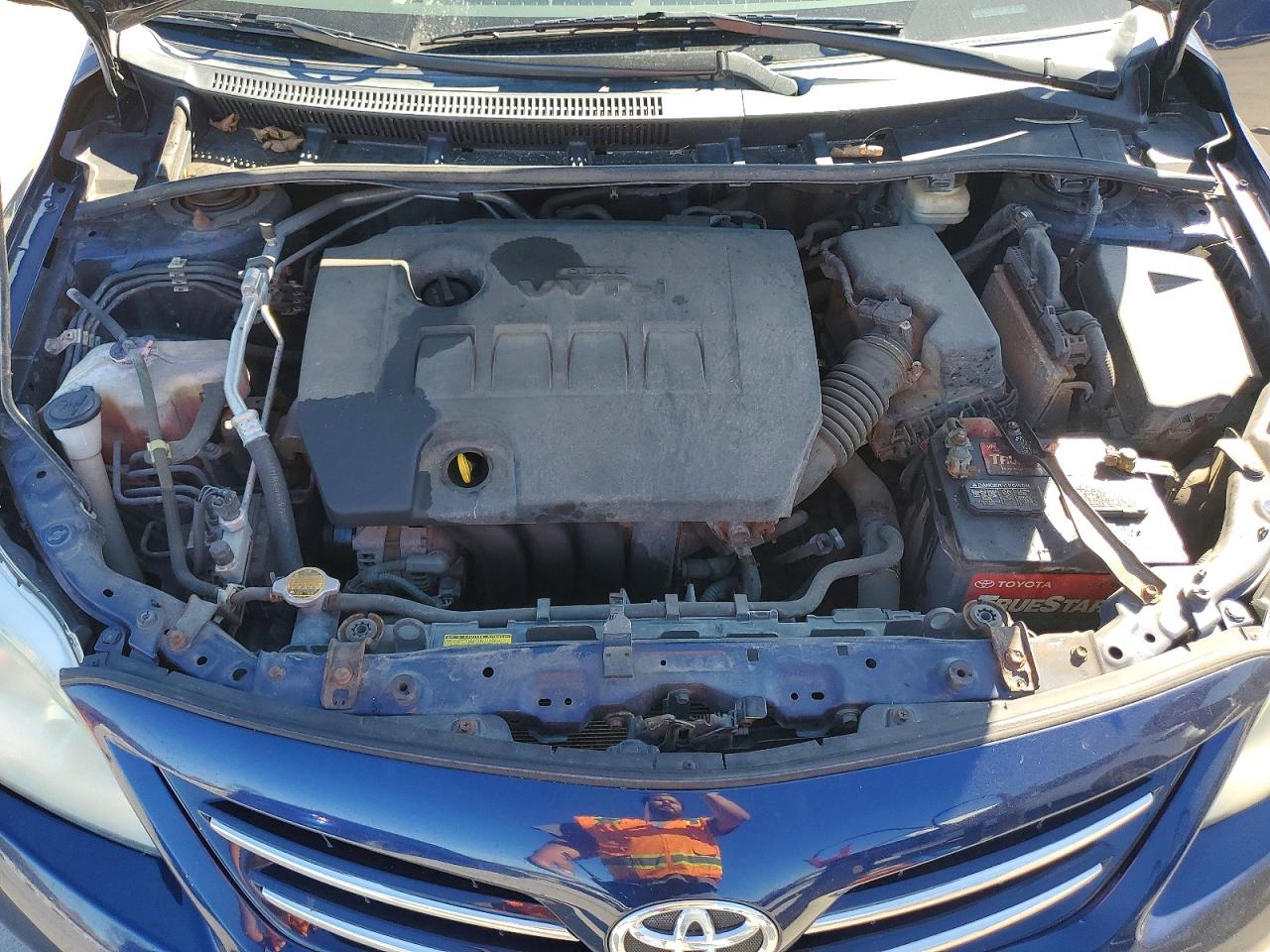 2013 Toyota Corolla Le Blue vin: 5YFBU4EEXDP166496