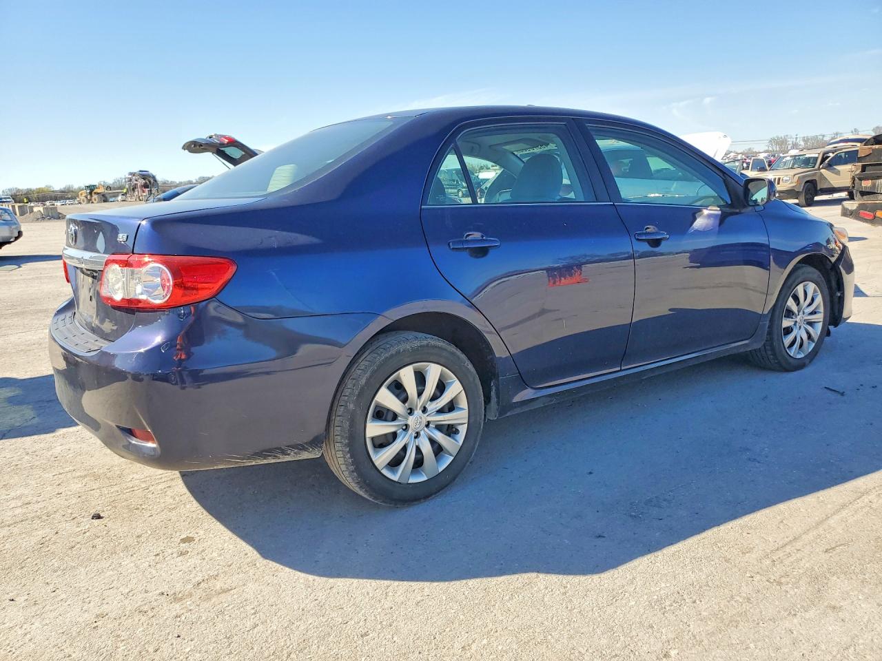 2013 Toyota Corolla Le Blue vin: 5YFBU4EEXDP166496