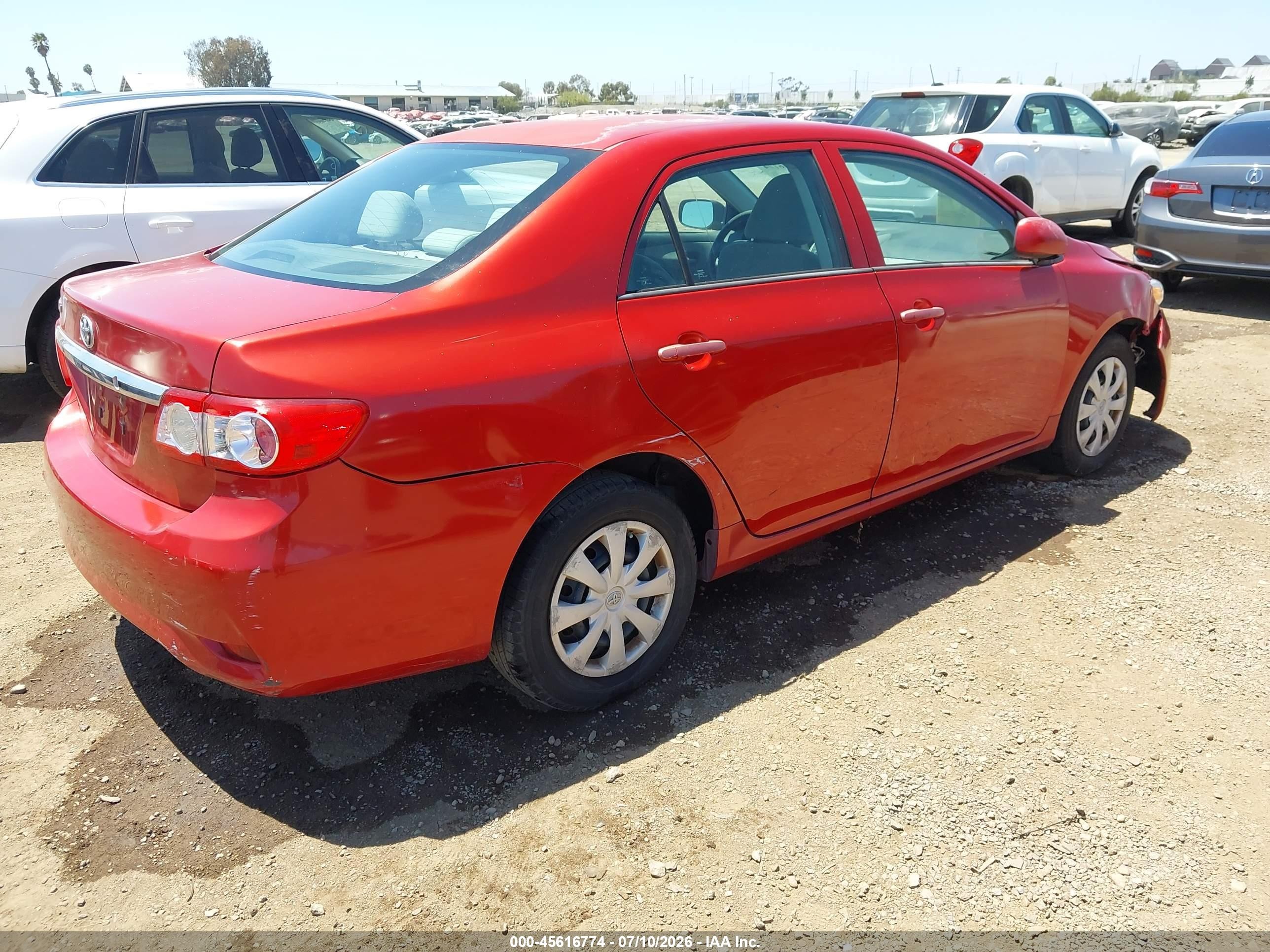 2013 Toyota Corolla L Красный vin: 5YFBU4EEXDP173755