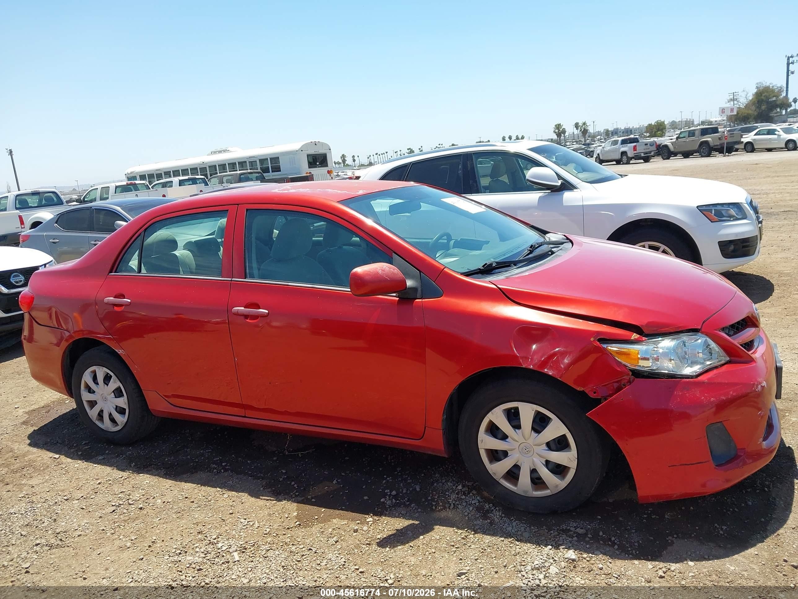 2013 Toyota Corolla L Красный vin: 5YFBU4EEXDP173755