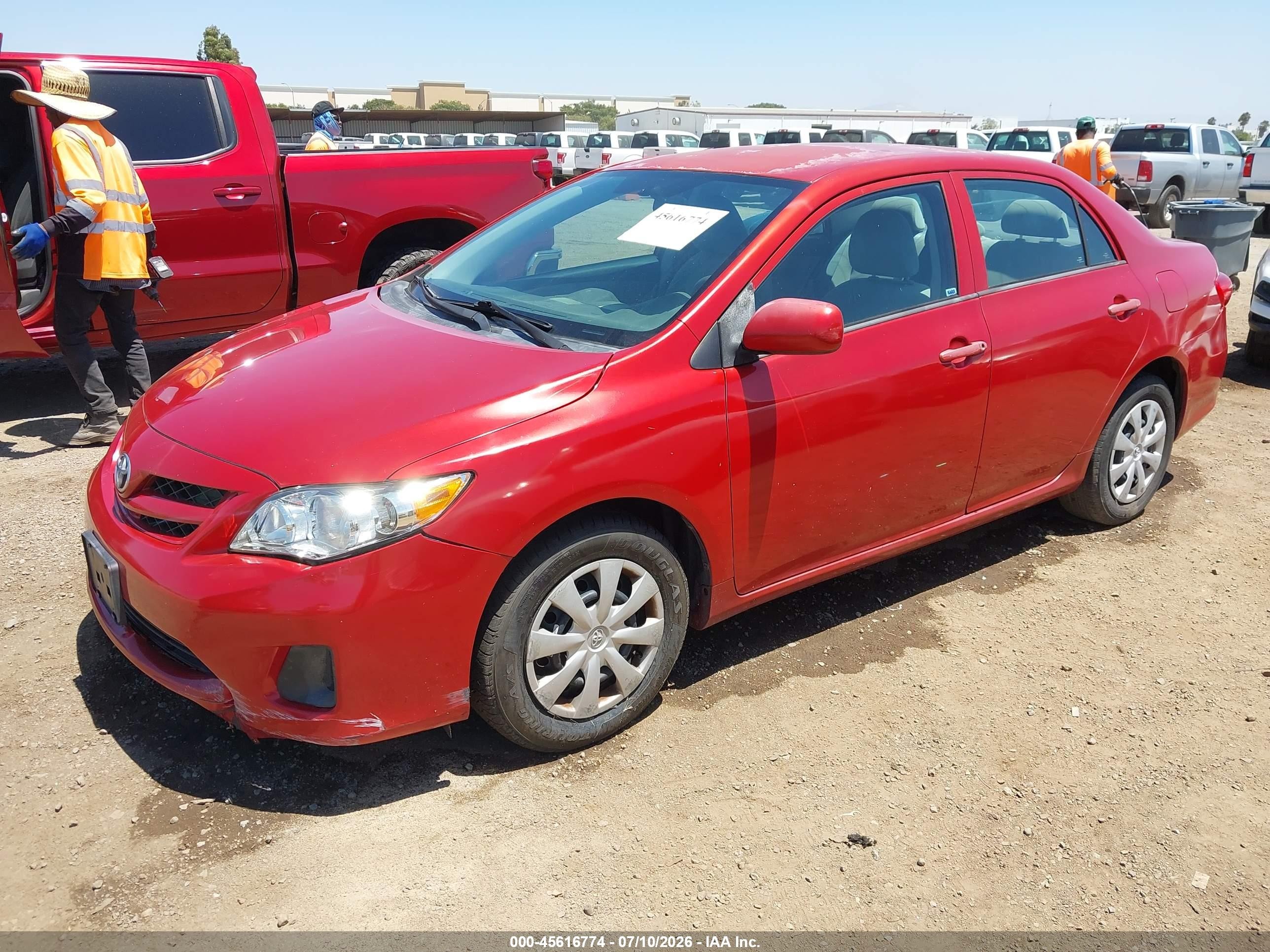 2013 Toyota Corolla L Красный vin: 5YFBU4EEXDP173755