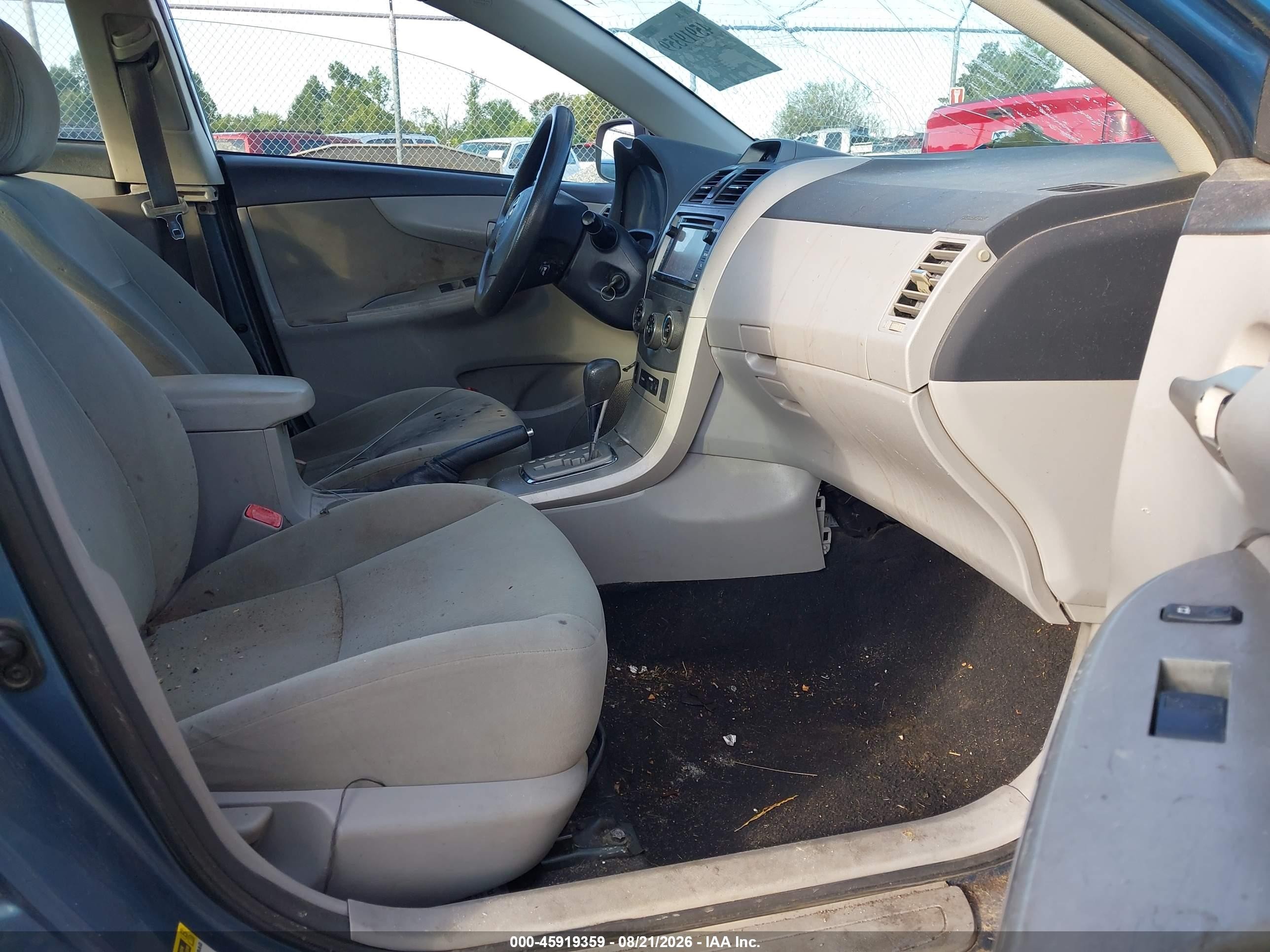 2013 Toyota Corolla Le Blue vin: 5YFBU4EEXDP175702