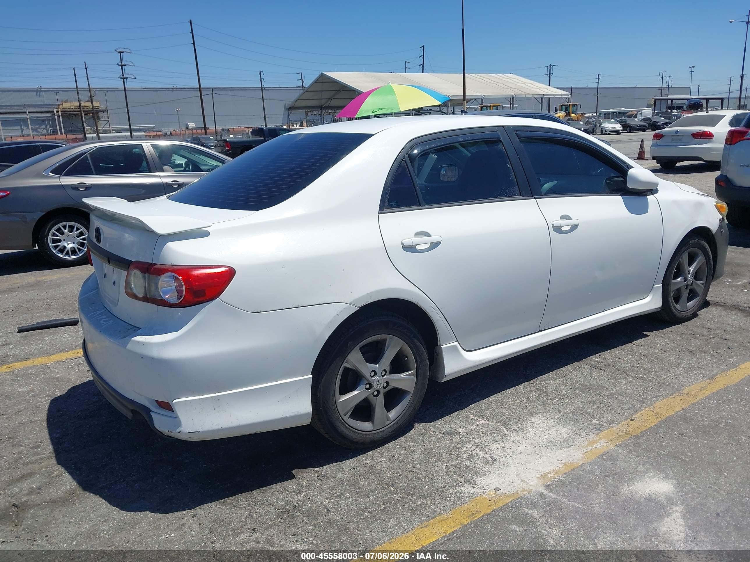 2013 Toyota Corolla S White vin: 5YFBU4EEXDP183914