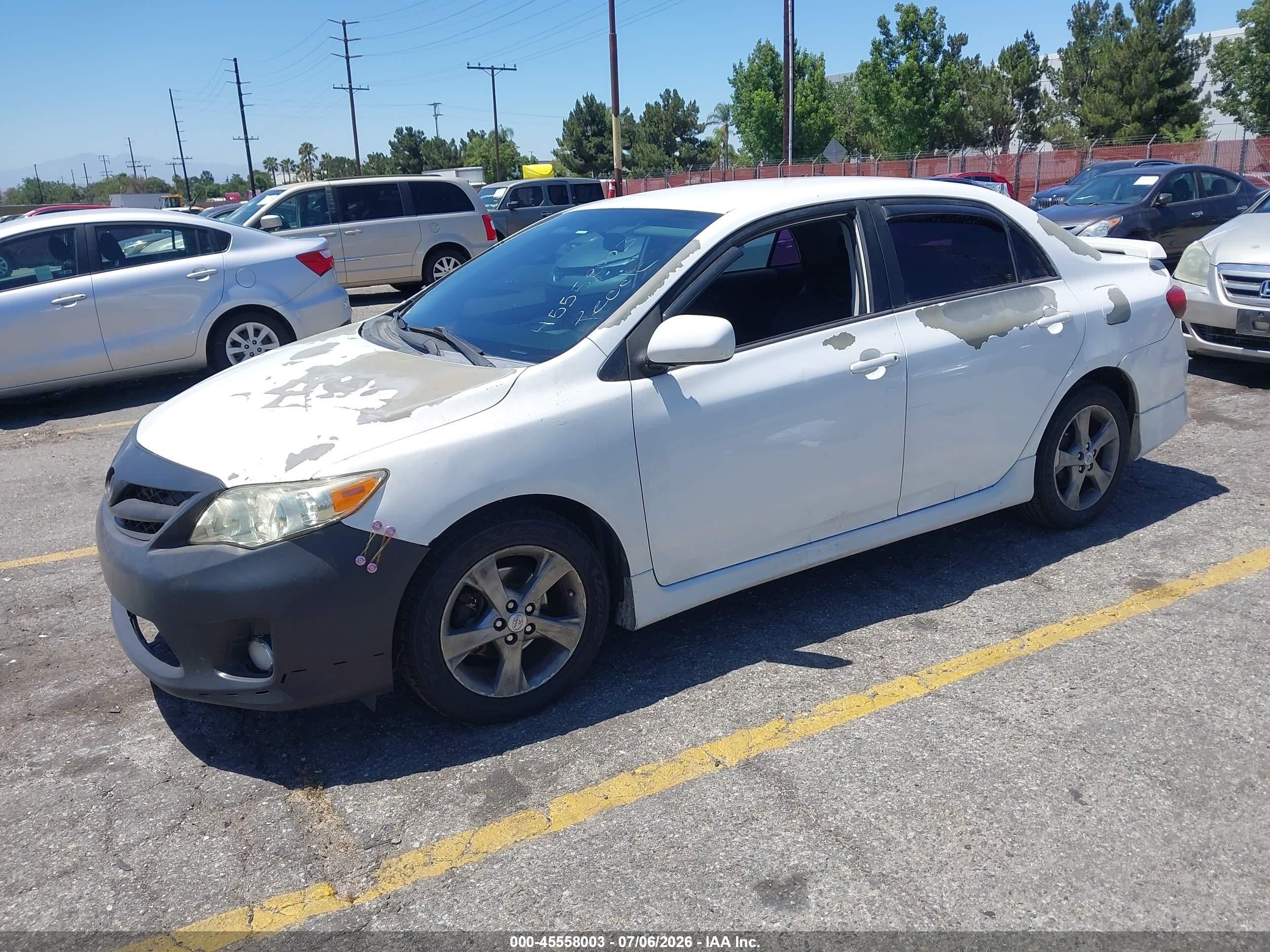 2013 Toyota Corolla S White vin: 5YFBU4EEXDP183914