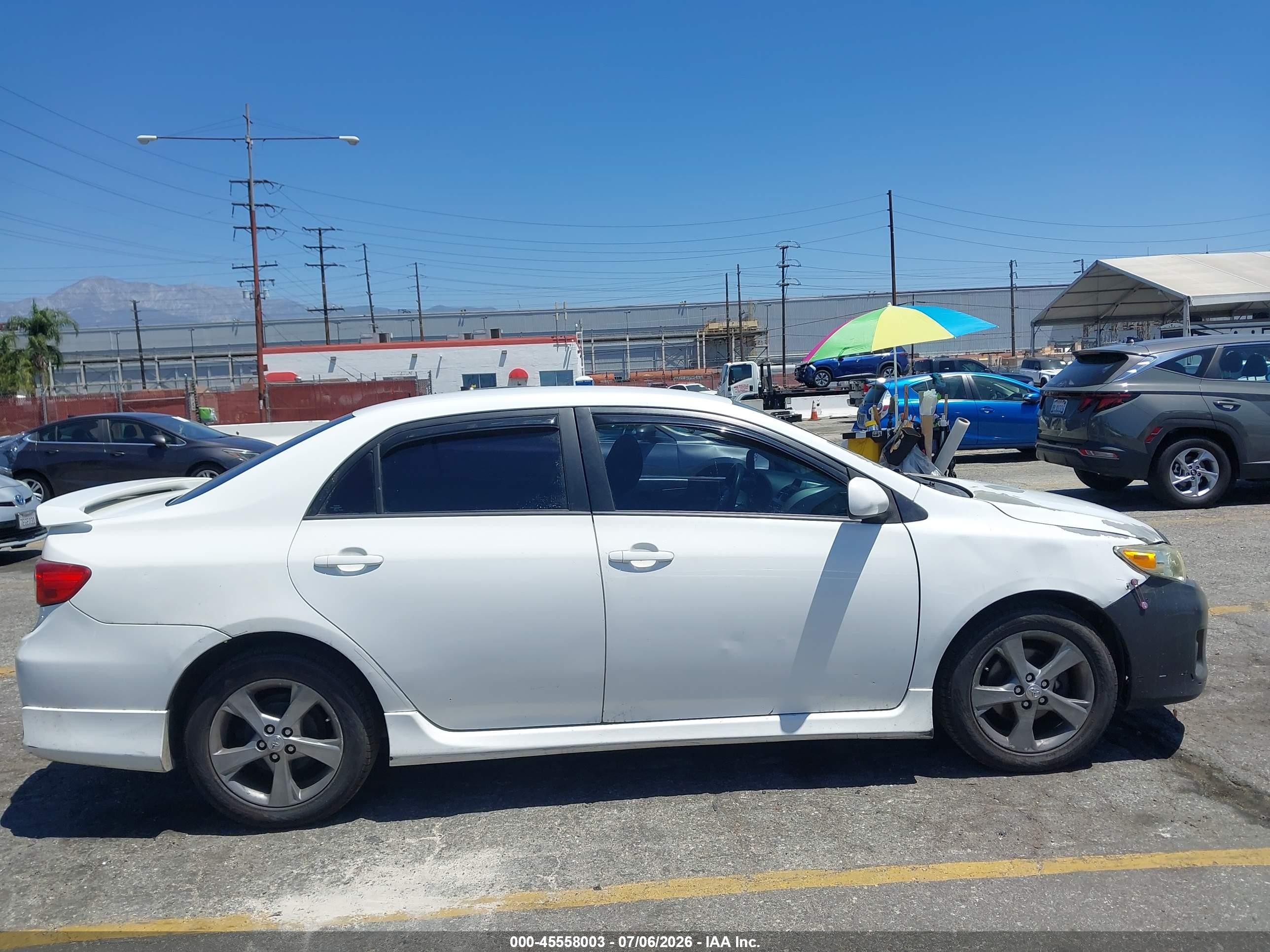 2013 Toyota Corolla S White vin: 5YFBU4EEXDP183914