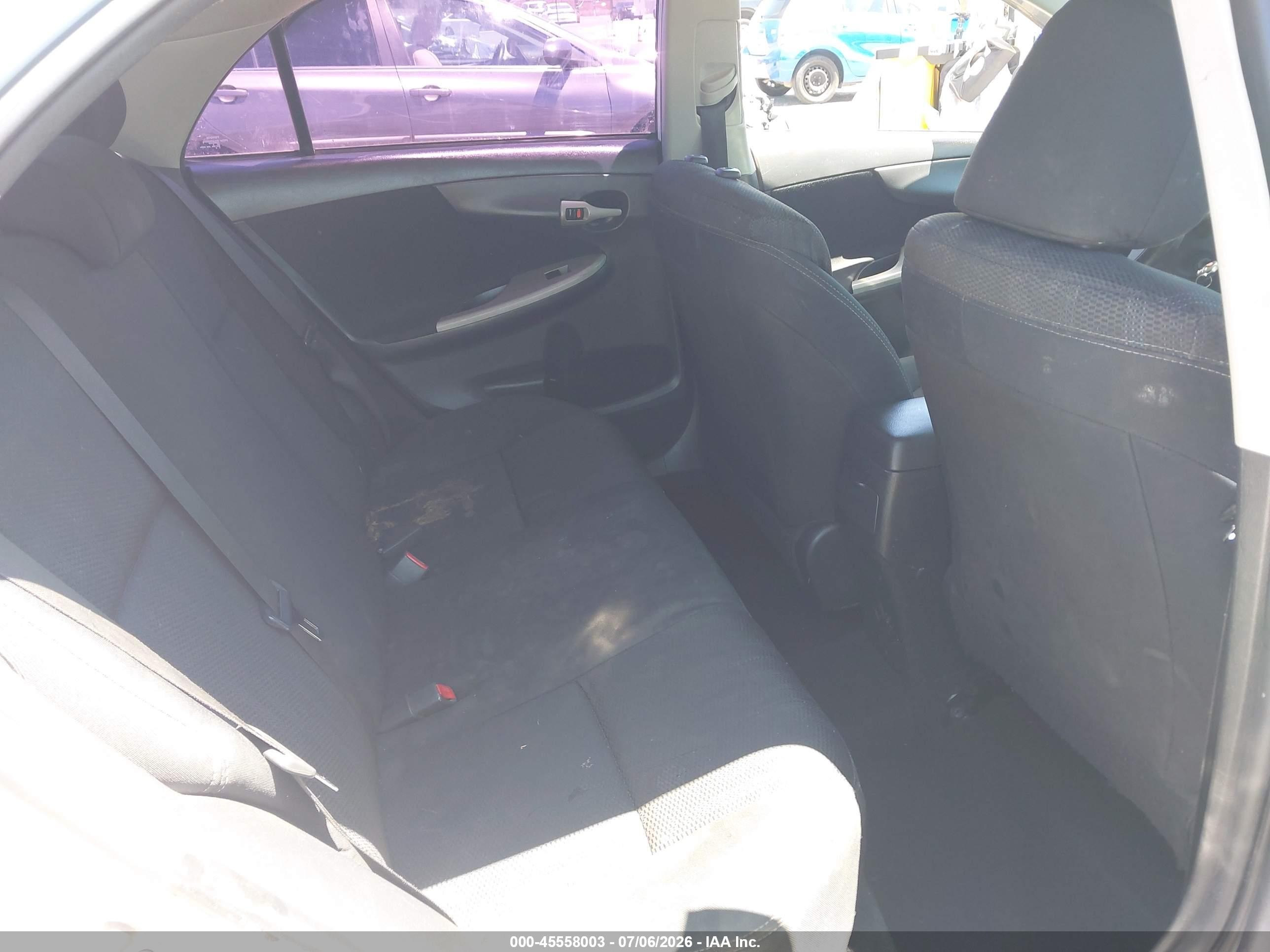 2013 Toyota Corolla S White vin: 5YFBU4EEXDP183914