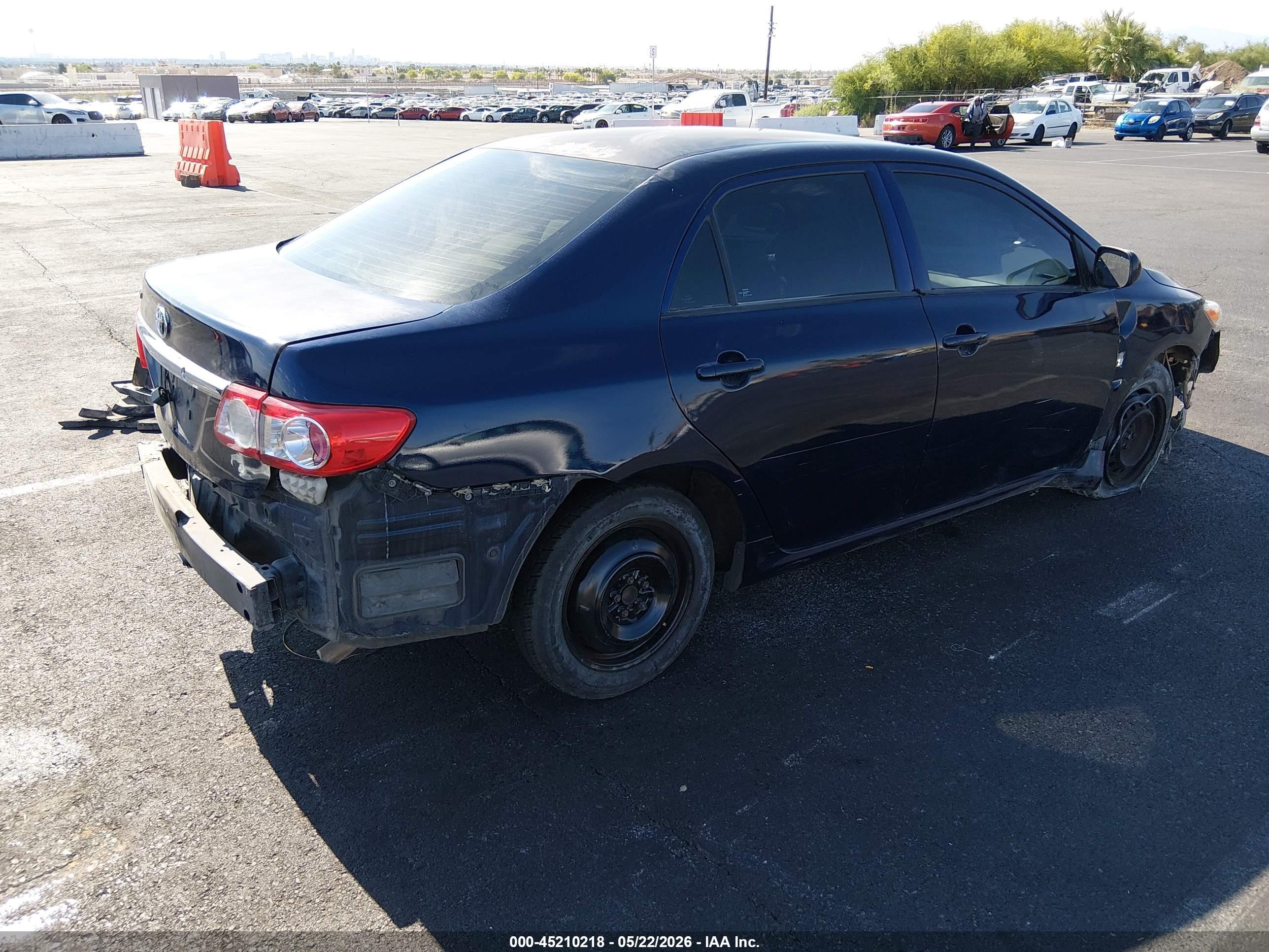 2013 Toyota Corolla L Blue vin: 5YFBU4EEXDP197182