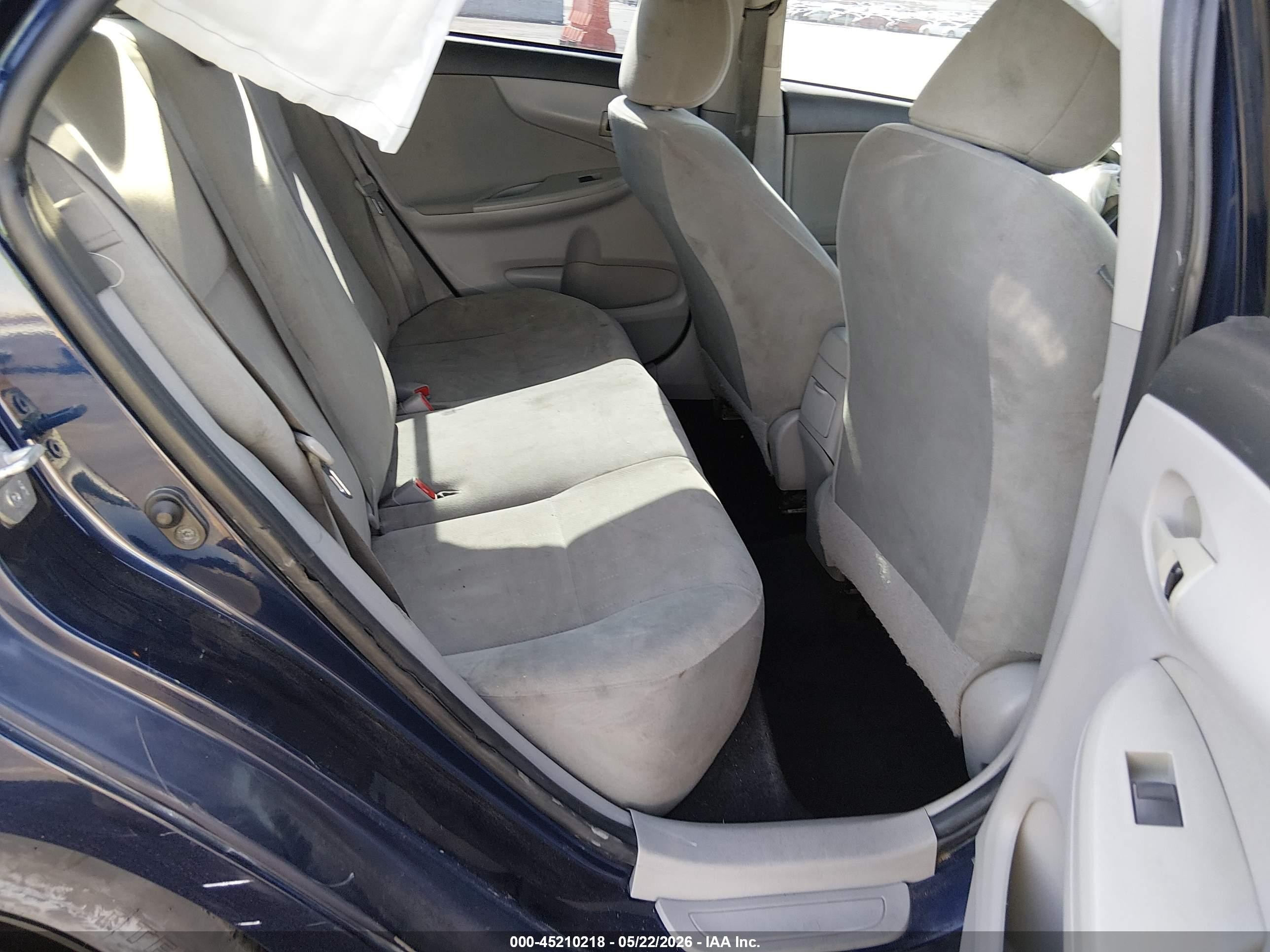 2013 Toyota Corolla L Blue vin: 5YFBU4EEXDP197182
