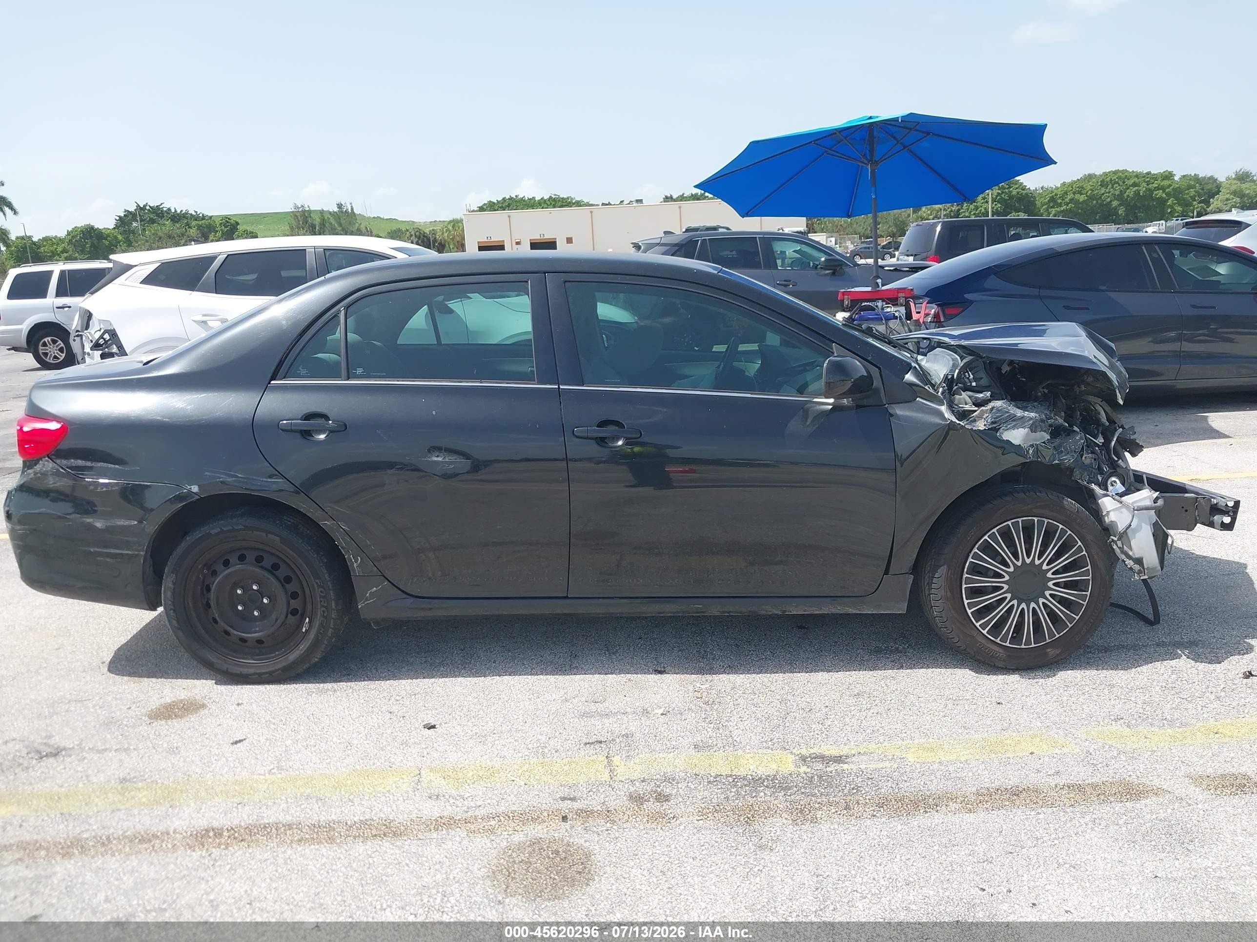 2013 Toyota Corolla Le Black vin: 5YFBU4EEXDP202266