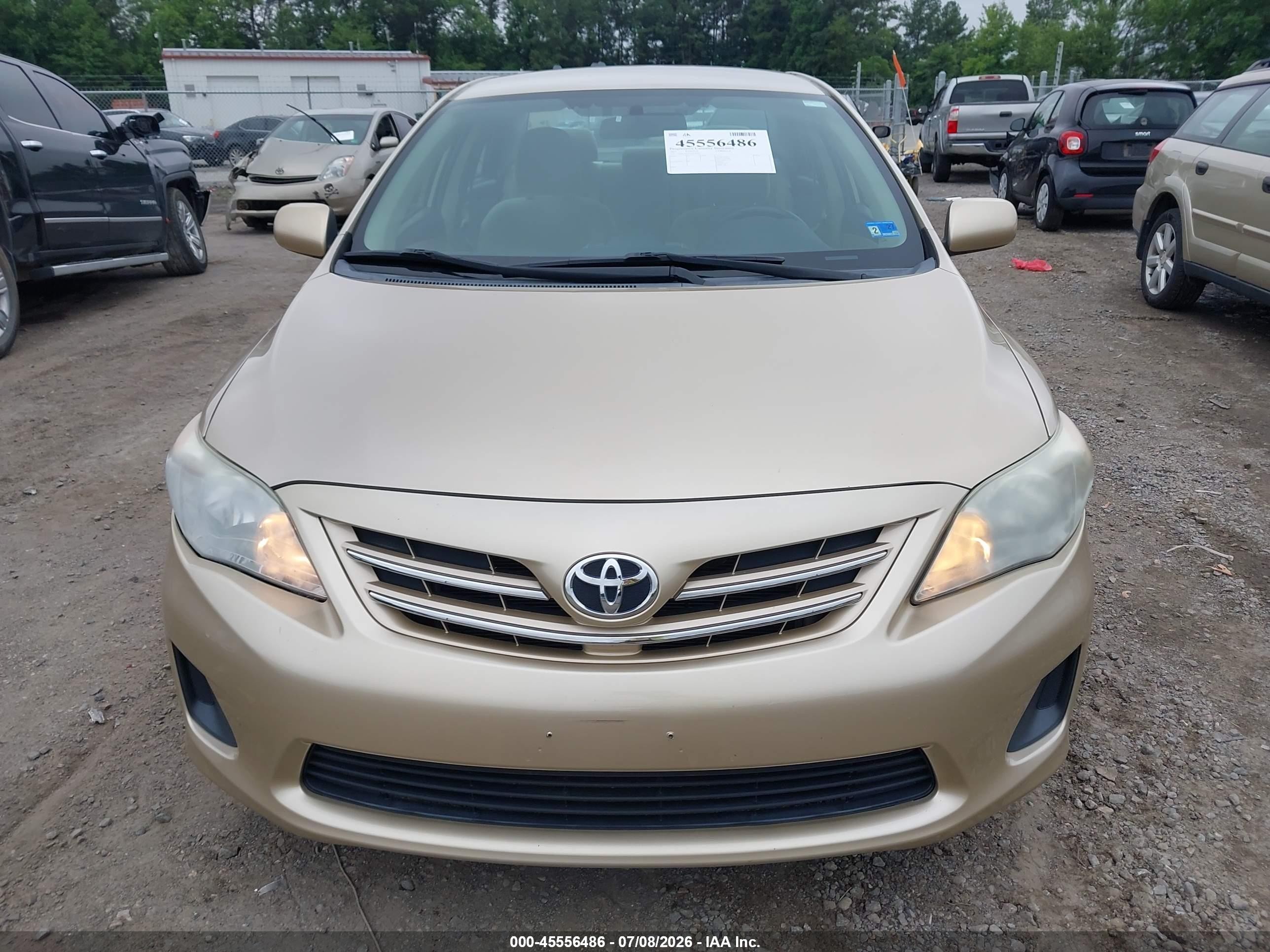 2013 Toyota Corolla Le Gold vin: 5YFBU4EEXDP210285