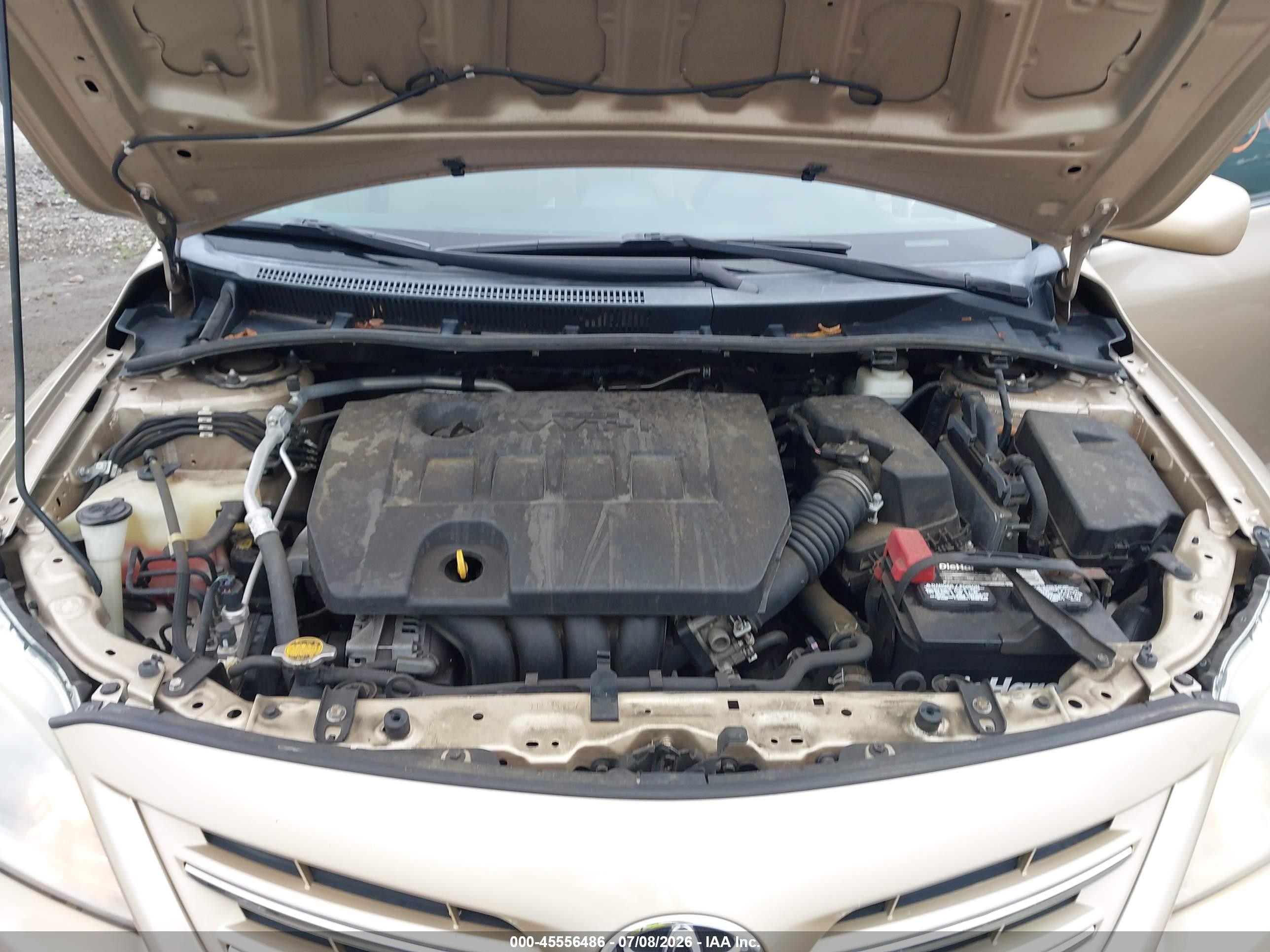 2013 Toyota Corolla Le Gold vin: 5YFBU4EEXDP210285