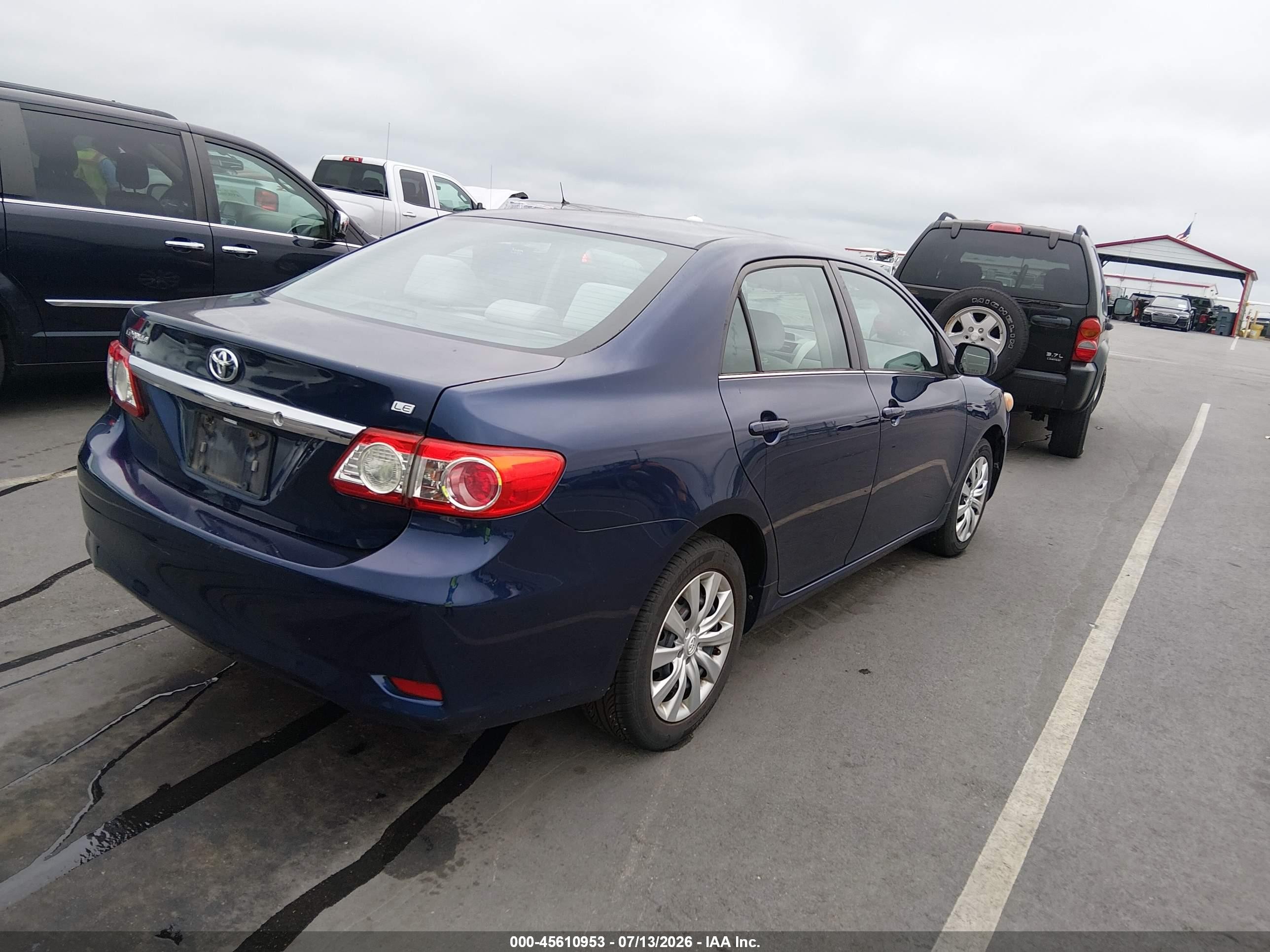 2013 Toyota Corolla Le Dark Blue vin: 5YFBU4EEXDP212411