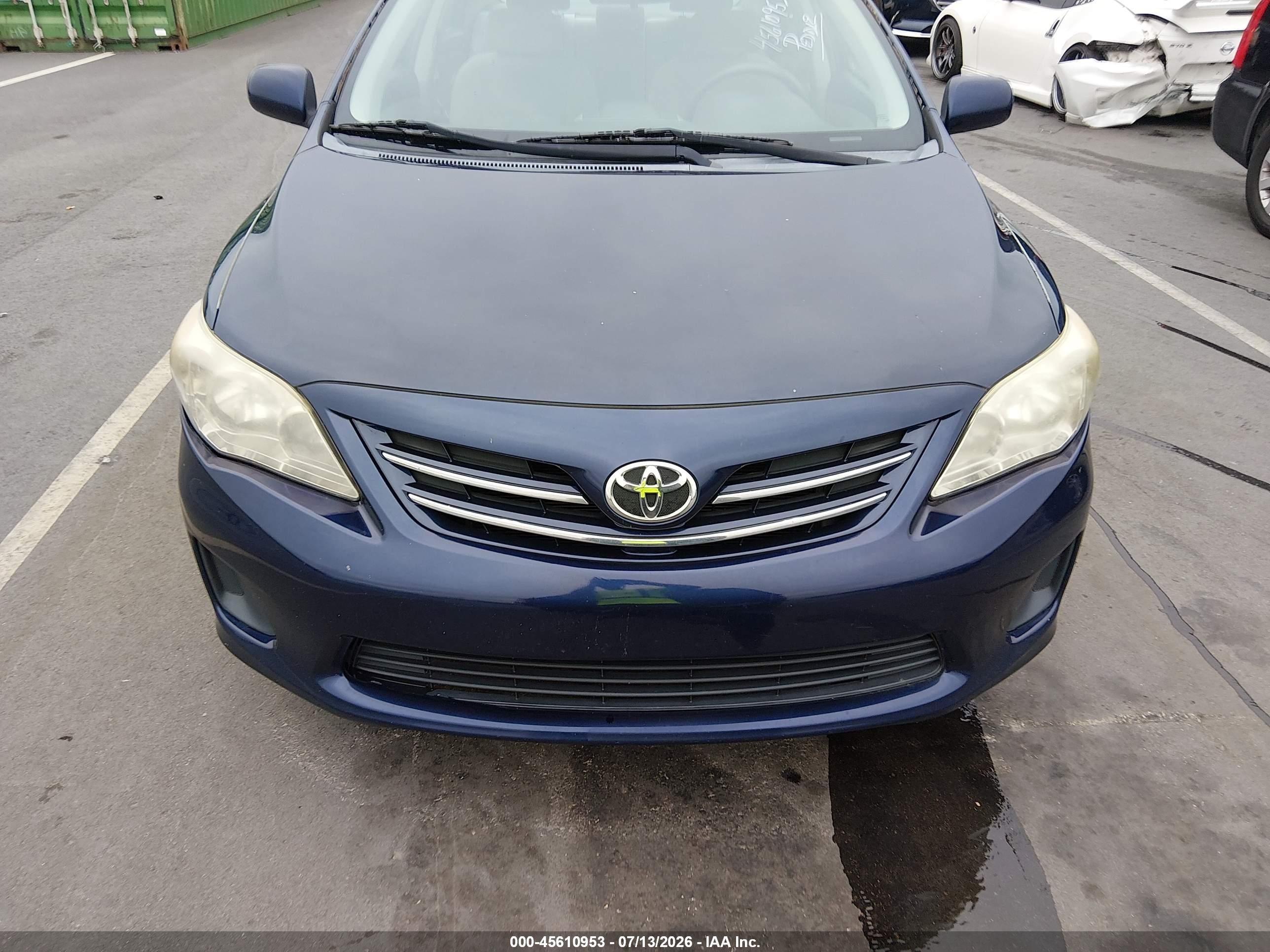 2013 Toyota Corolla Le Dark Blue vin: 5YFBU4EEXDP212411