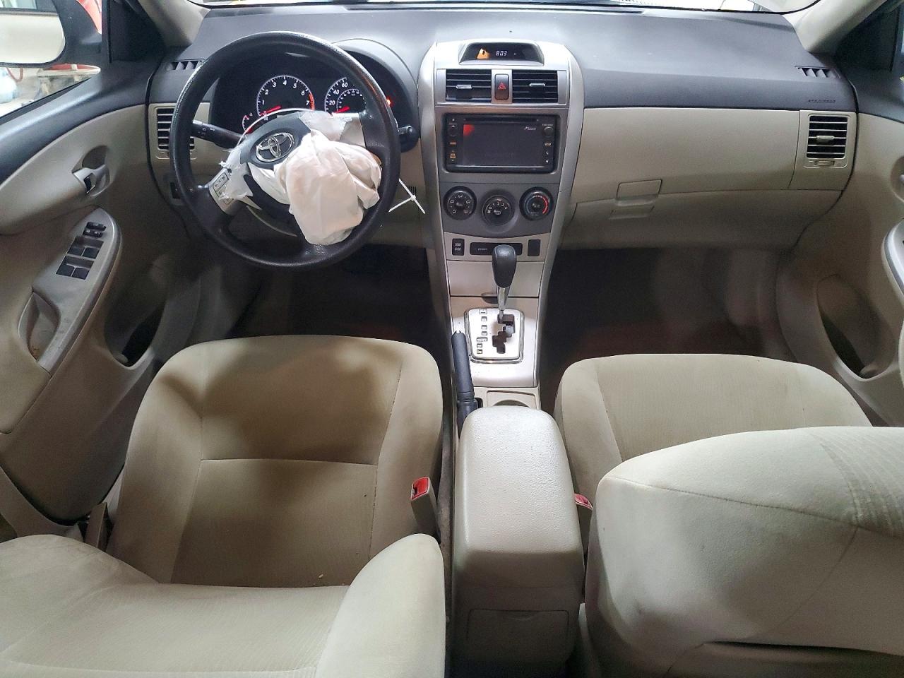 2013 Toyota Corolla Le Beige vin: 5YFBU4EEXDP214420