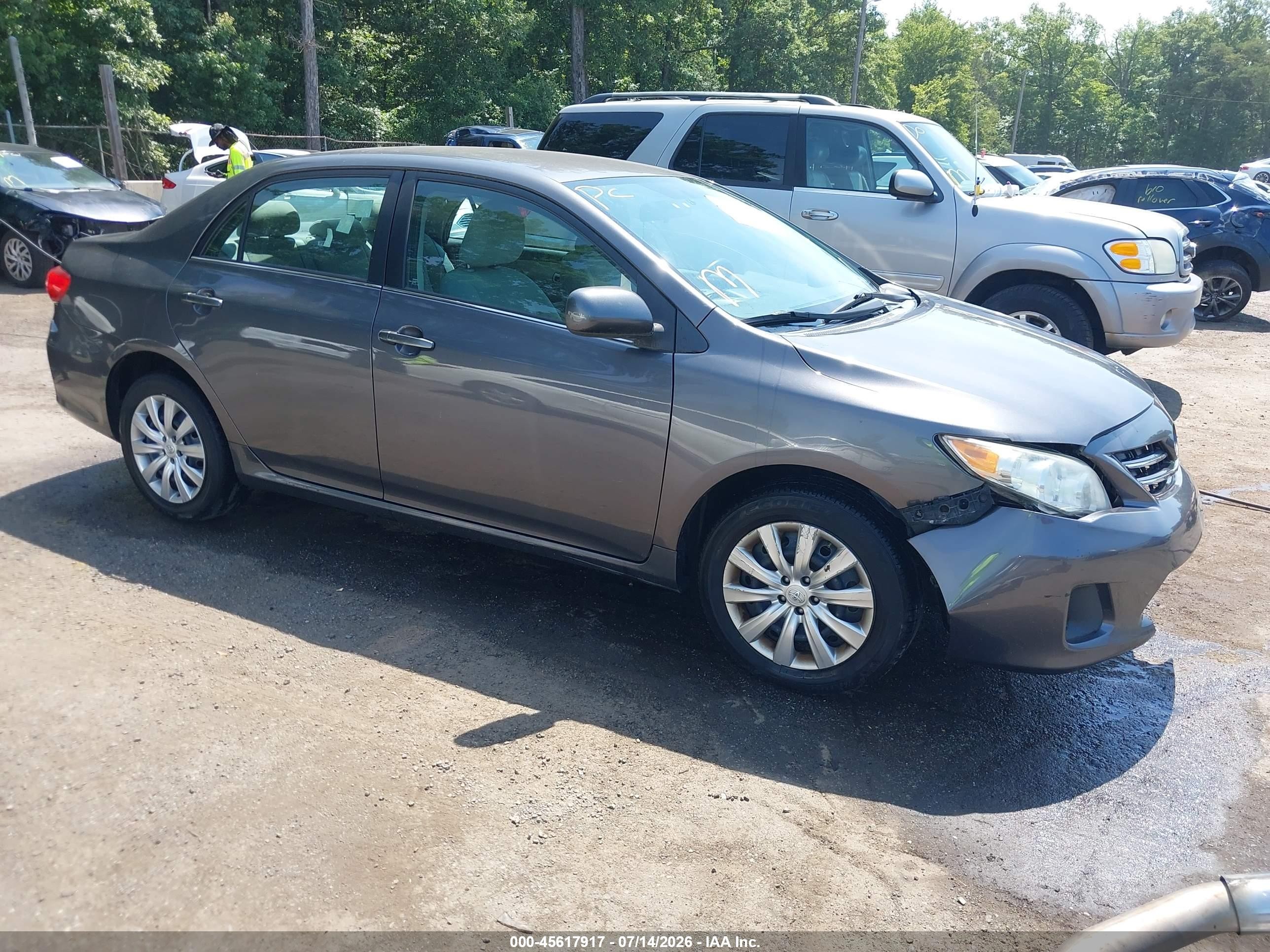 2013 Toyota Corolla Le Серый vin: 5YFBU4EEXDP217298