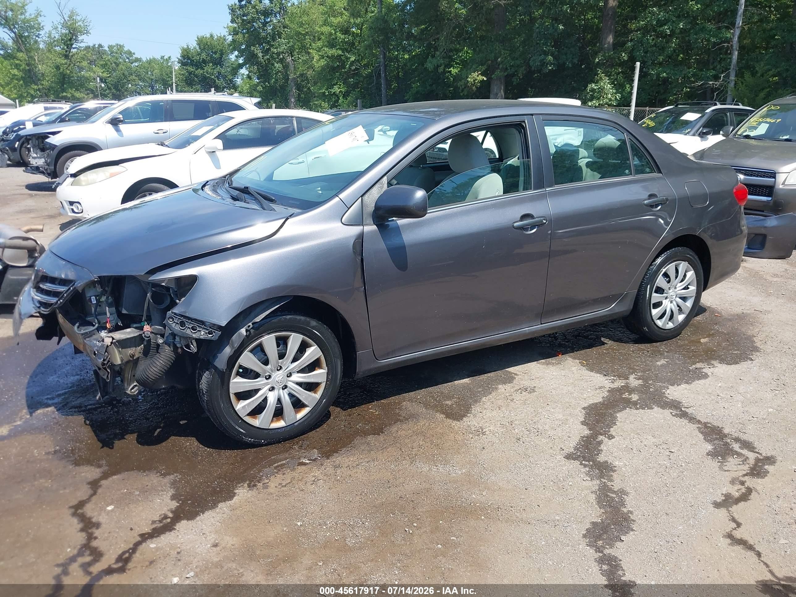 2013 Toyota Corolla Le Серый vin: 5YFBU4EEXDP217298