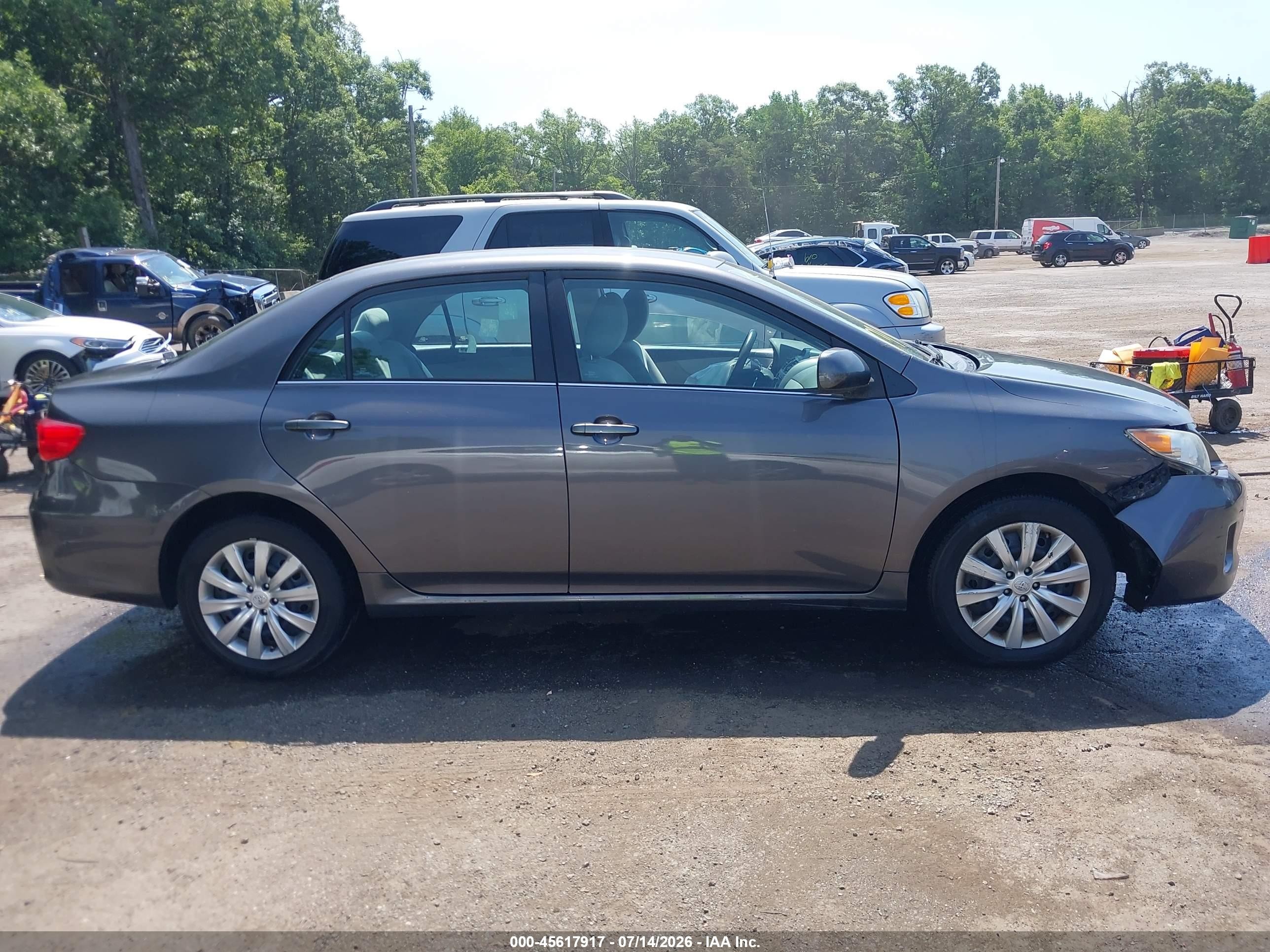 2013 Toyota Corolla Le Серый vin: 5YFBU4EEXDP217298