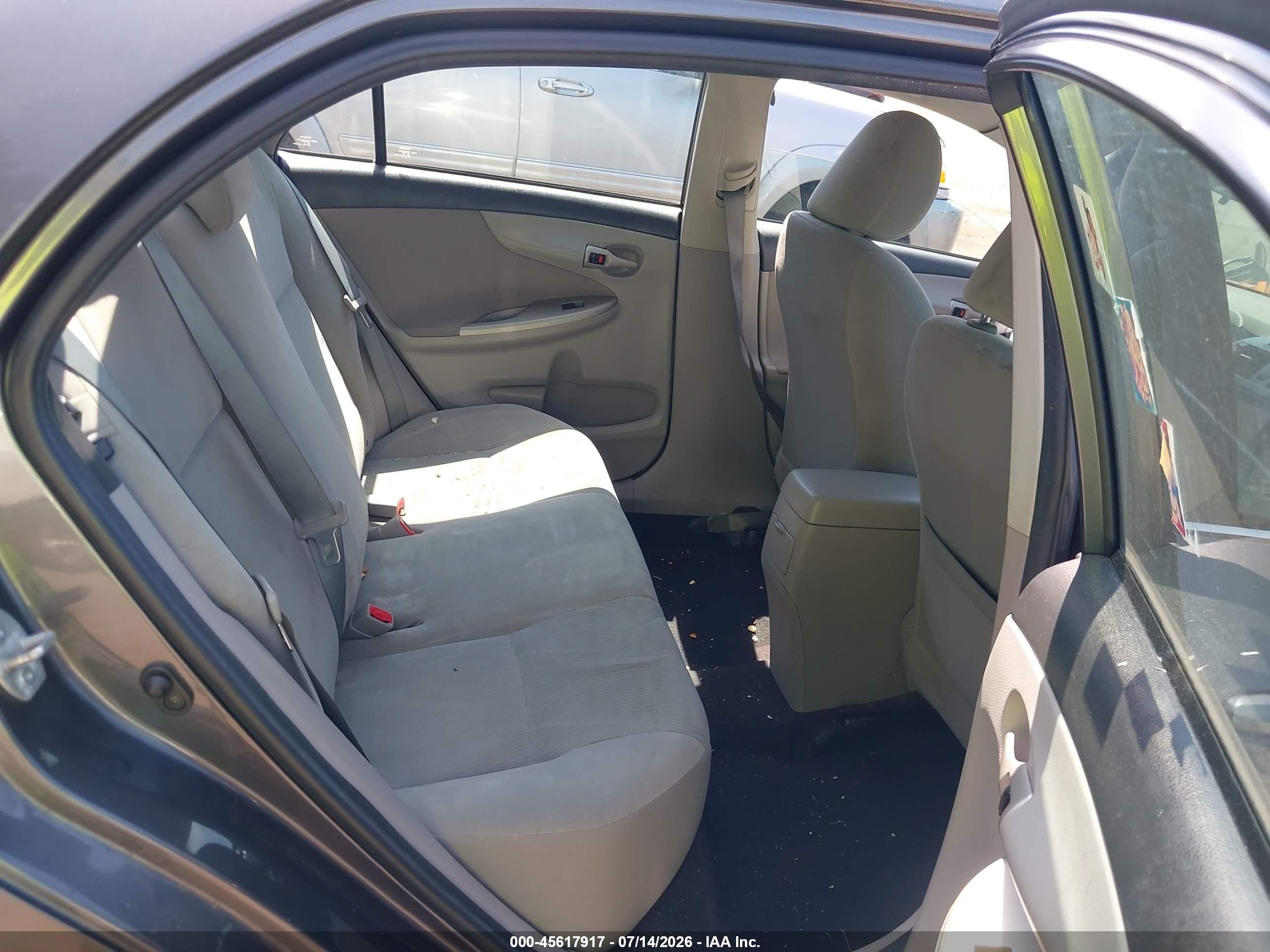 2013 Toyota Corolla Le Серый vin: 5YFBU4EEXDP217298