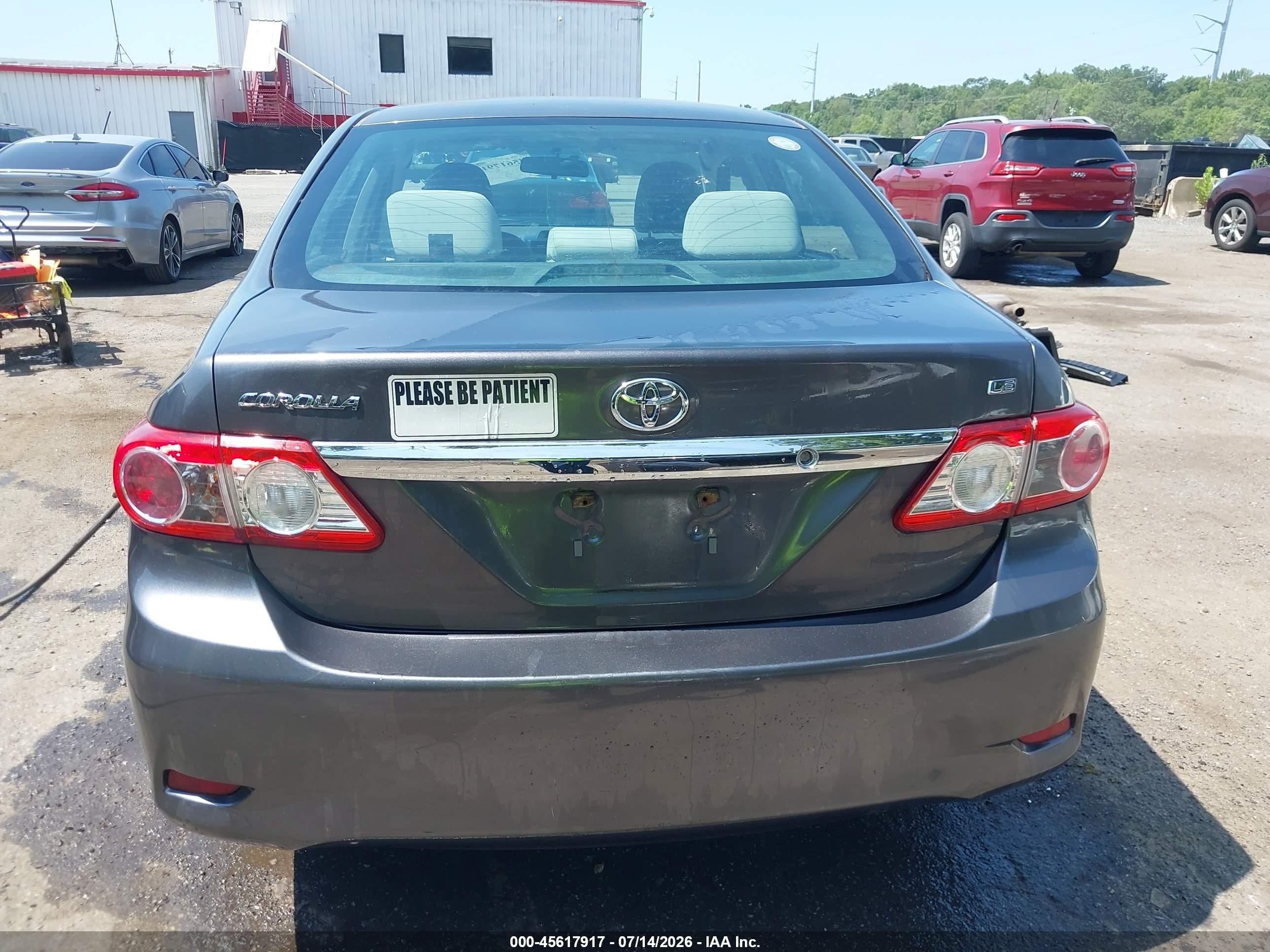 2013 Toyota Corolla Le Серый vin: 5YFBU4EEXDP217298