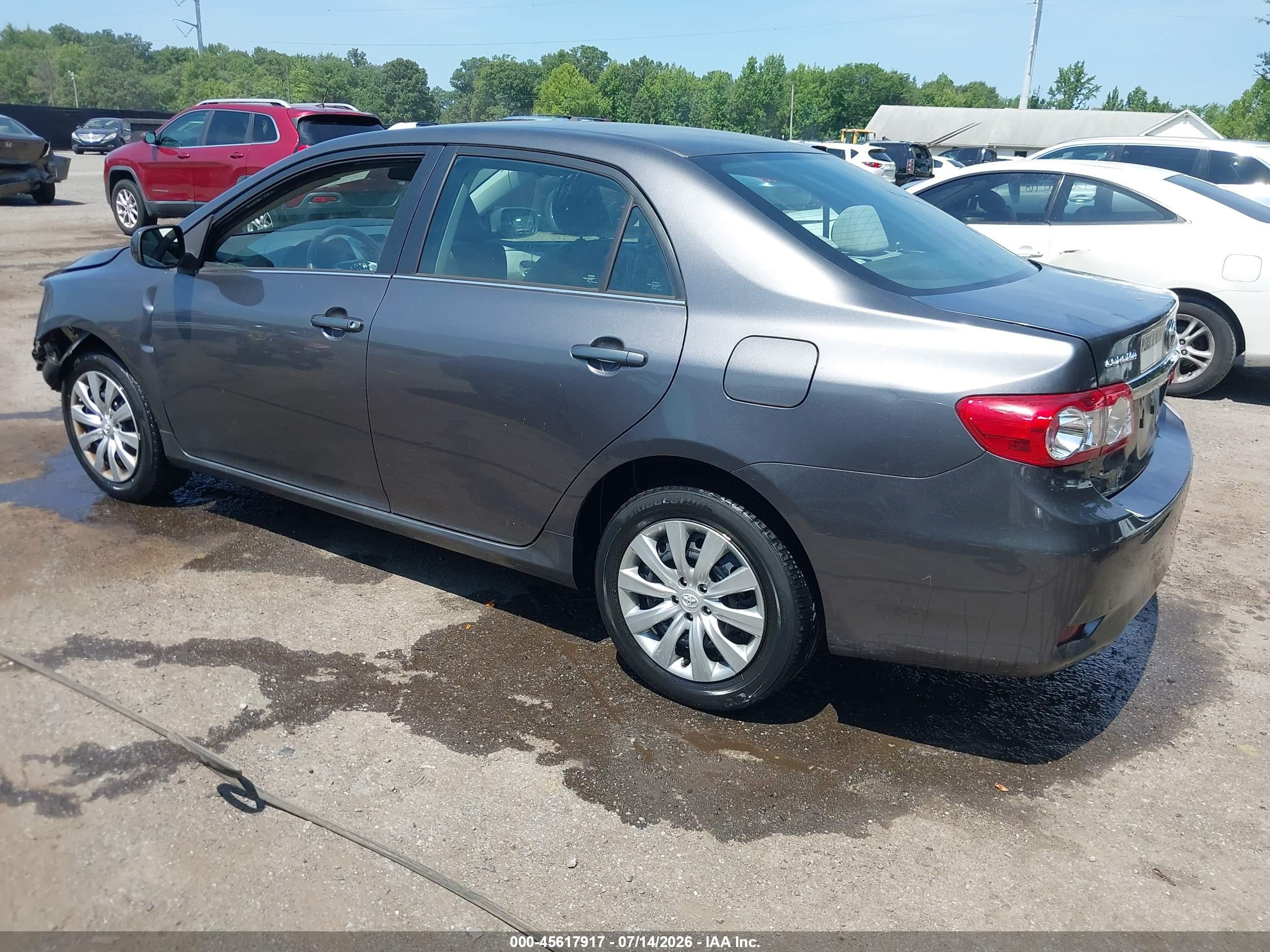 2013 Toyota Corolla Le Серый vin: 5YFBU4EEXDP217298