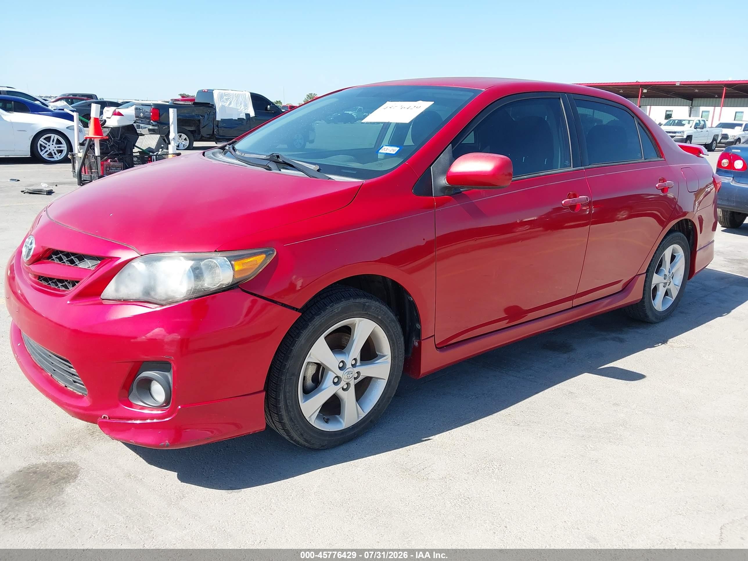 2013 Toyota Corolla S Красный vin: 5YFBU4EEXDP223988