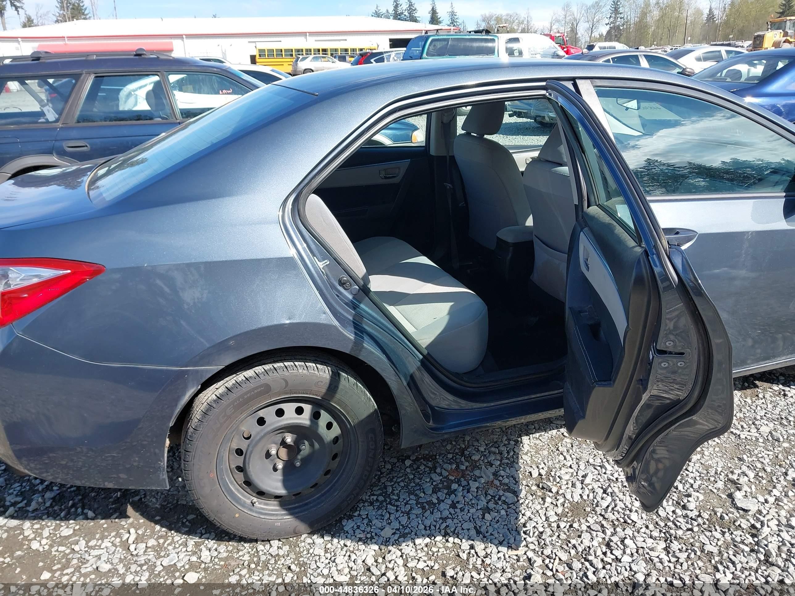 2014 Toyota Corolla Le Gray vin: 5YFBURHE0EP000868