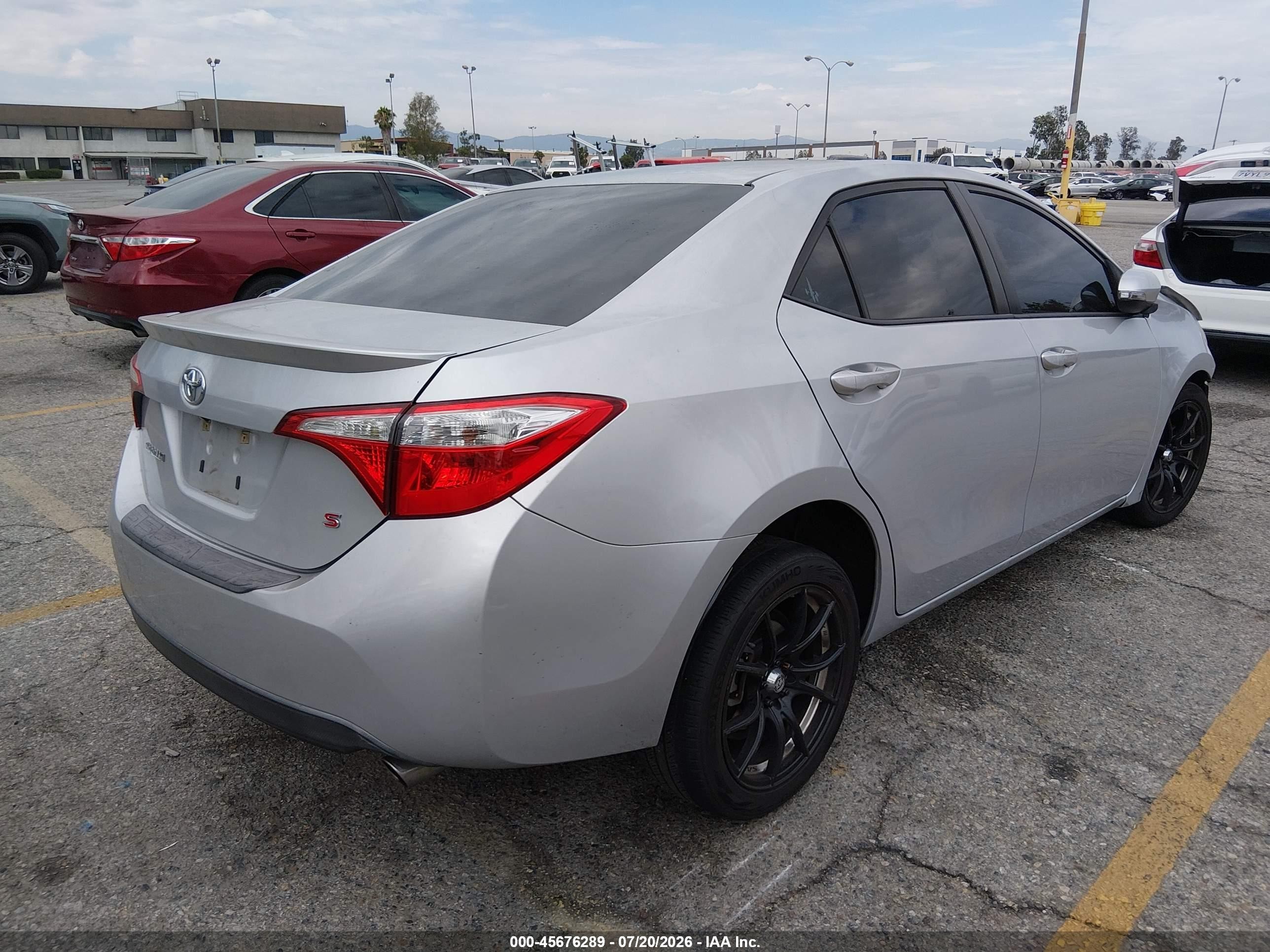 2014 Toyota Corolla S Plus White vin: 5YFBURHE0EP036091
