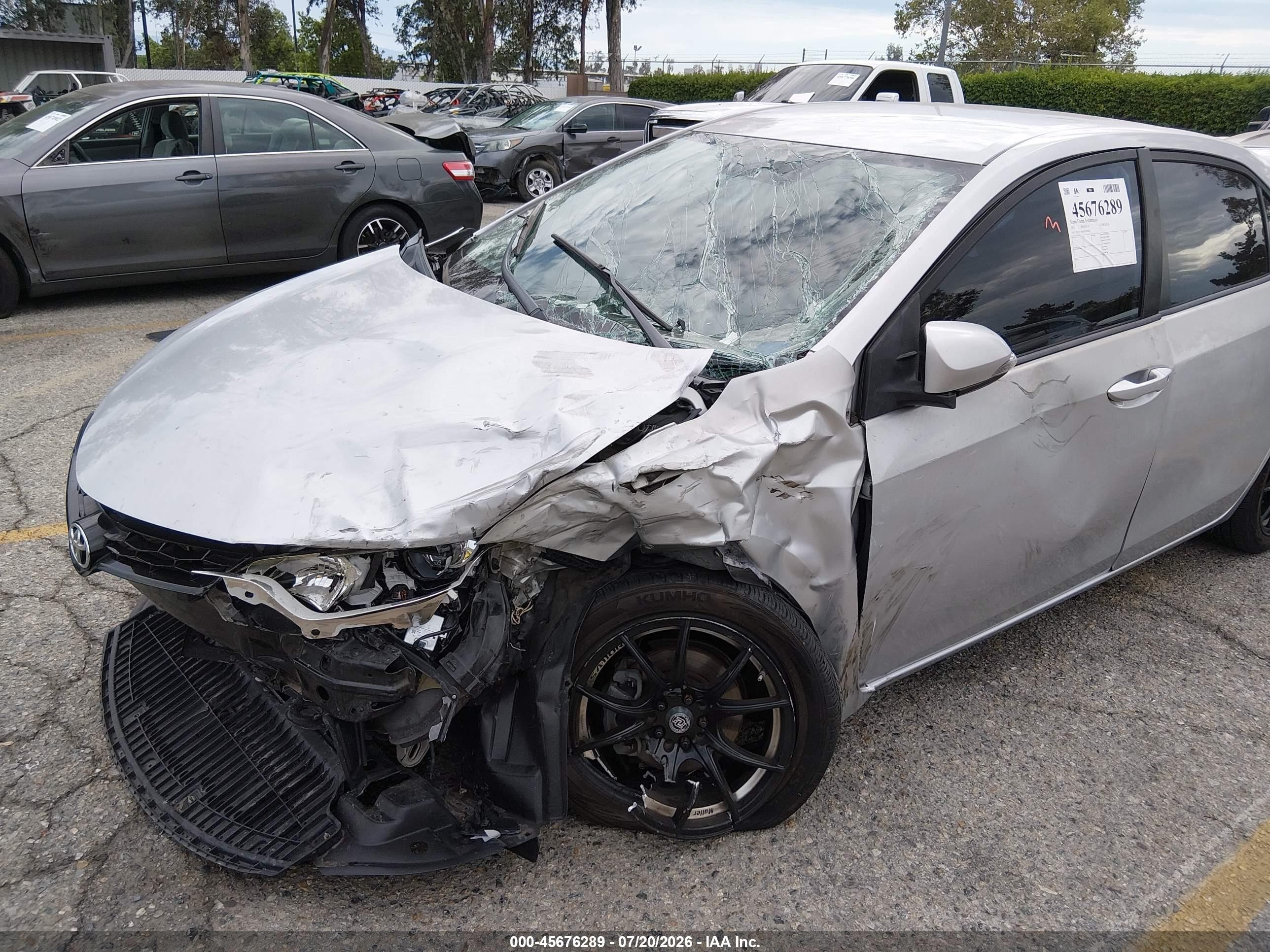2014 Toyota Corolla S Plus White vin: 5YFBURHE0EP036091