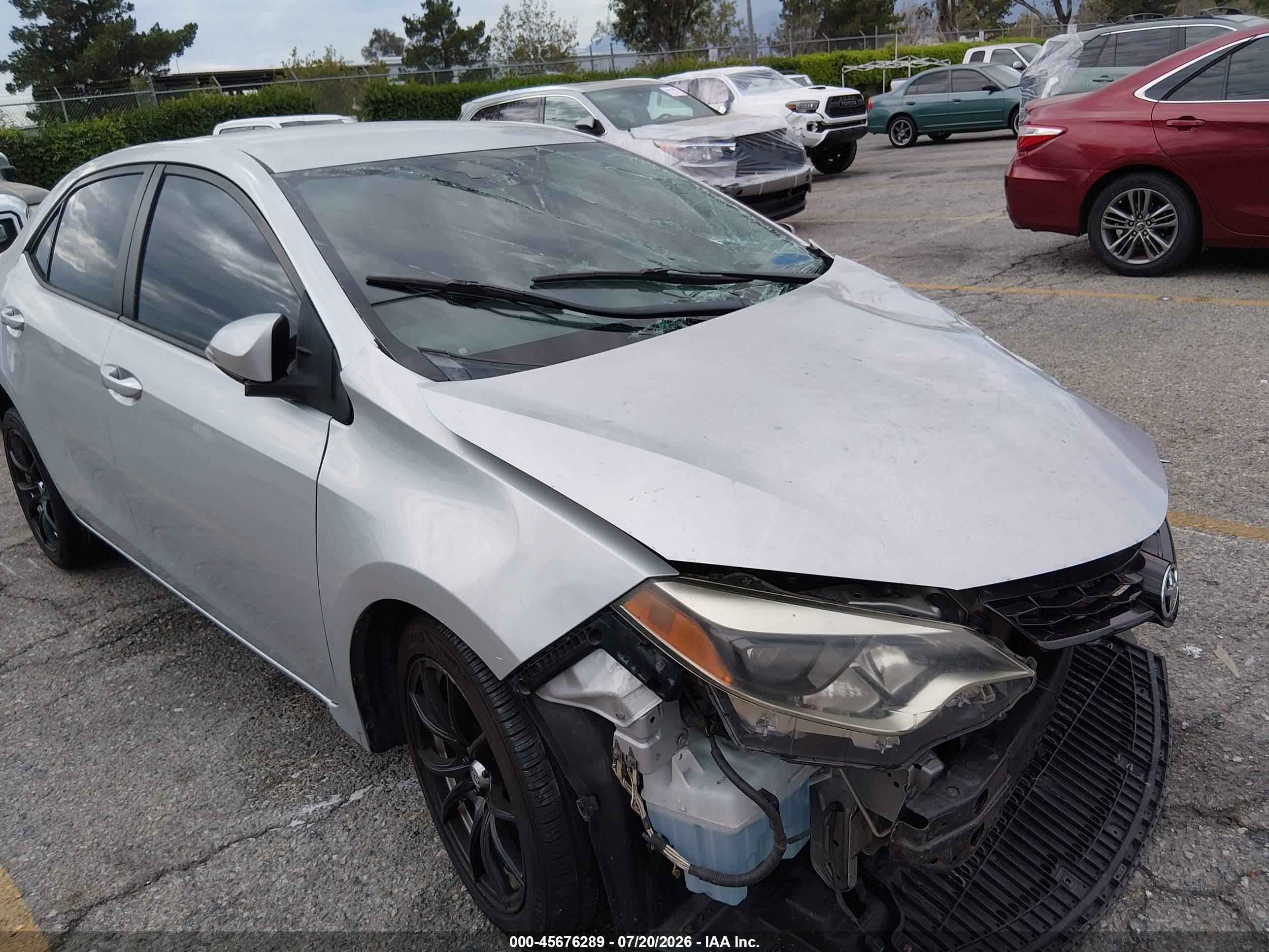 2014 Toyota Corolla S Plus White vin: 5YFBURHE0EP036091