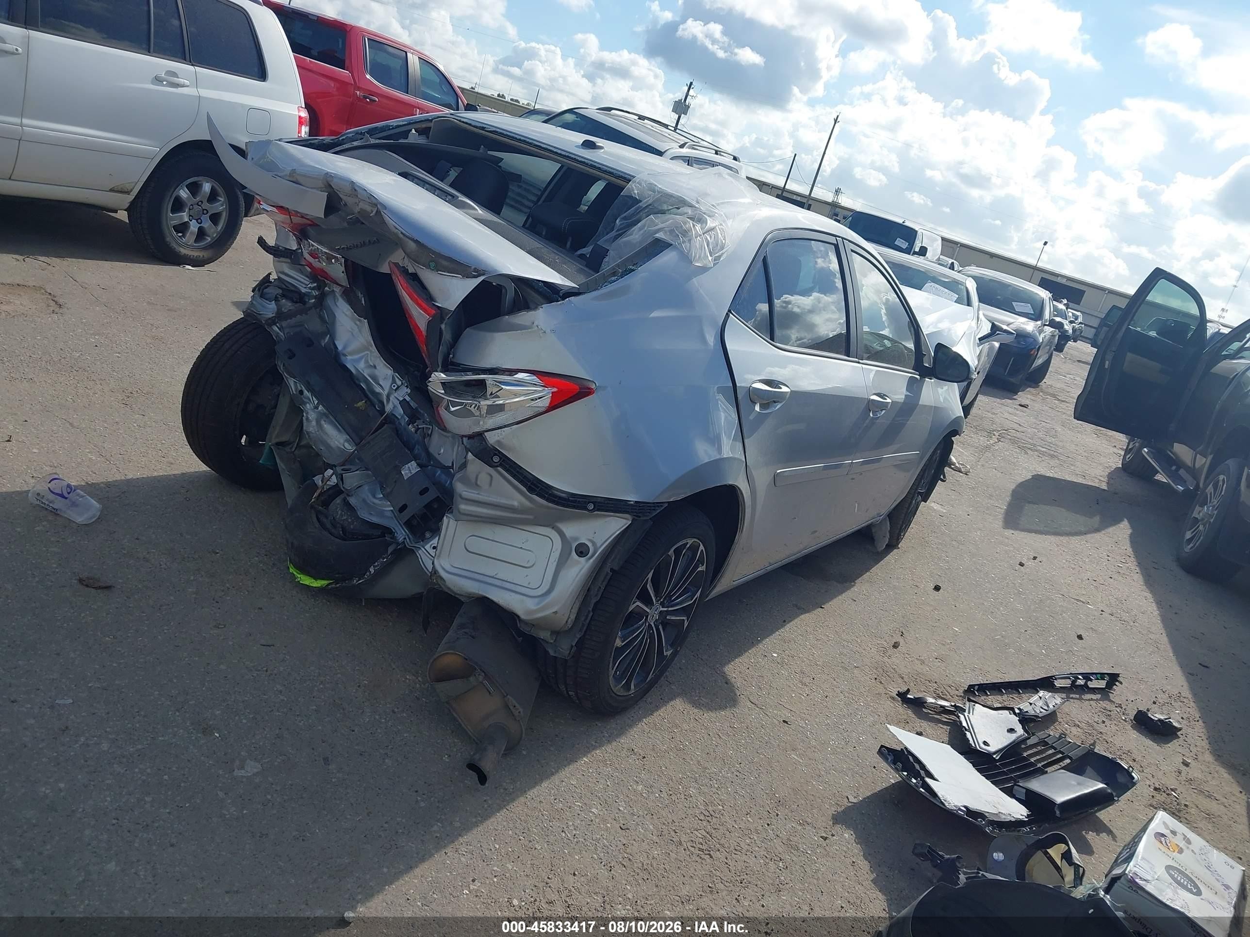 2014 Toyota Corolla L/le/le Pls/prm/s/s Pls Silver vin: 5YFBURHE0EP077966