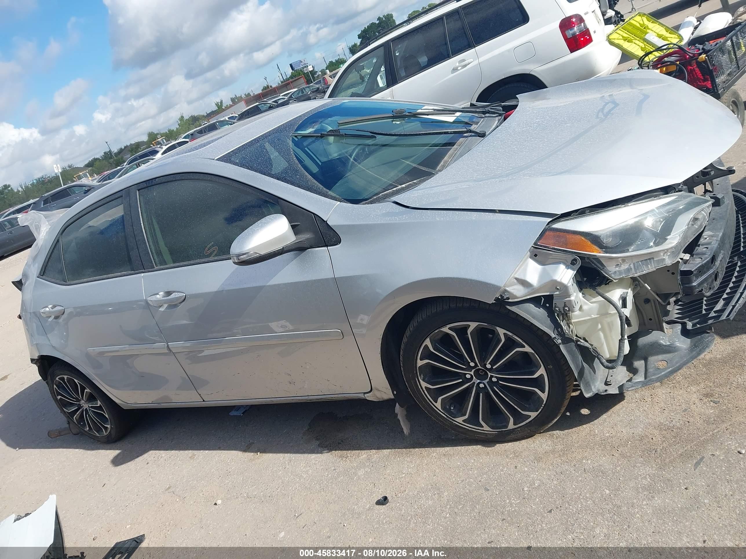 2014 Toyota Corolla L/le/le Pls/prm/s/s Pls Silver vin: 5YFBURHE0EP077966