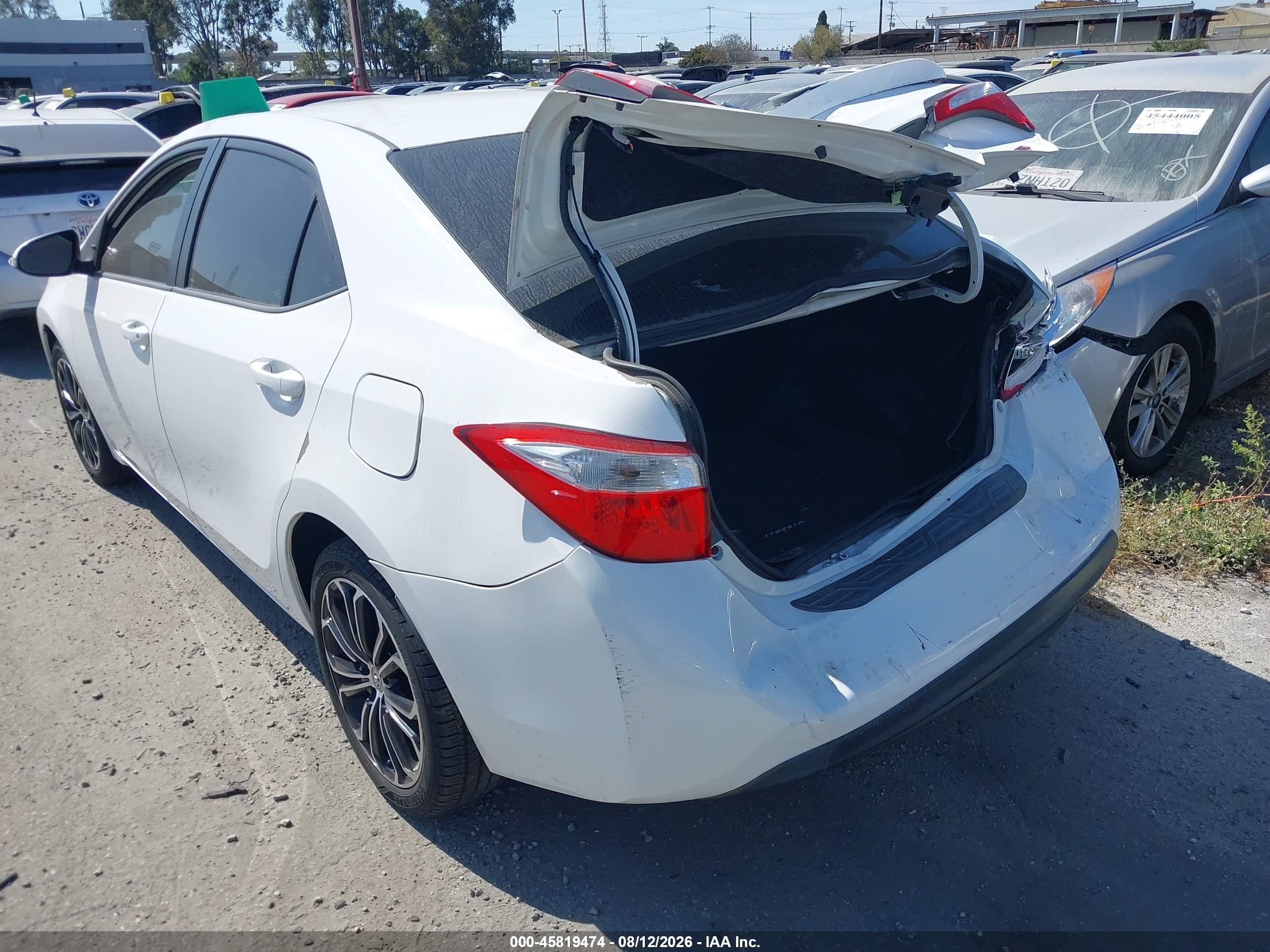 2014 Toyota Corolla S Plus White vin: 5YFBURHE0EP077983