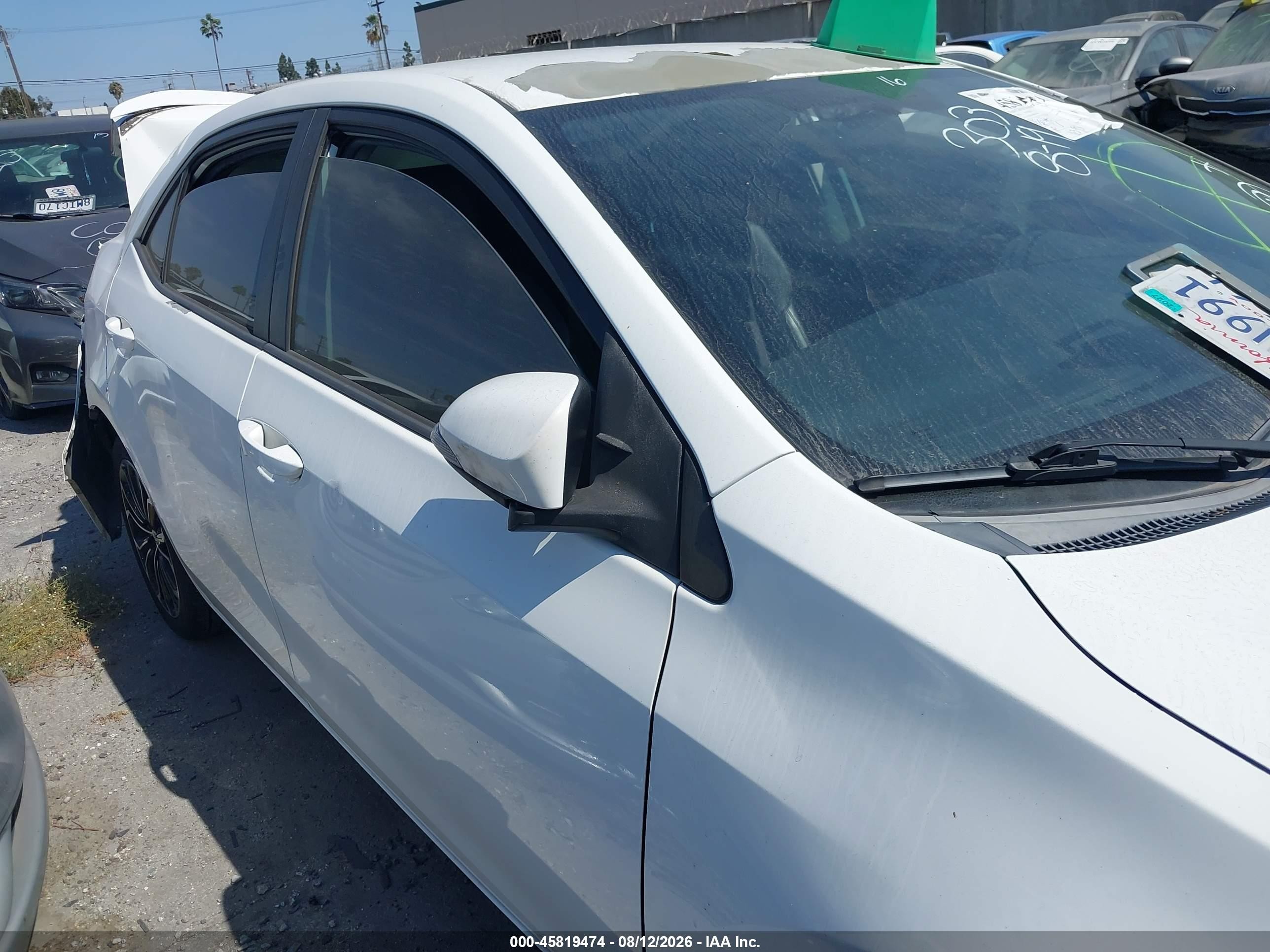 2014 Toyota Corolla S Plus White vin: 5YFBURHE0EP077983