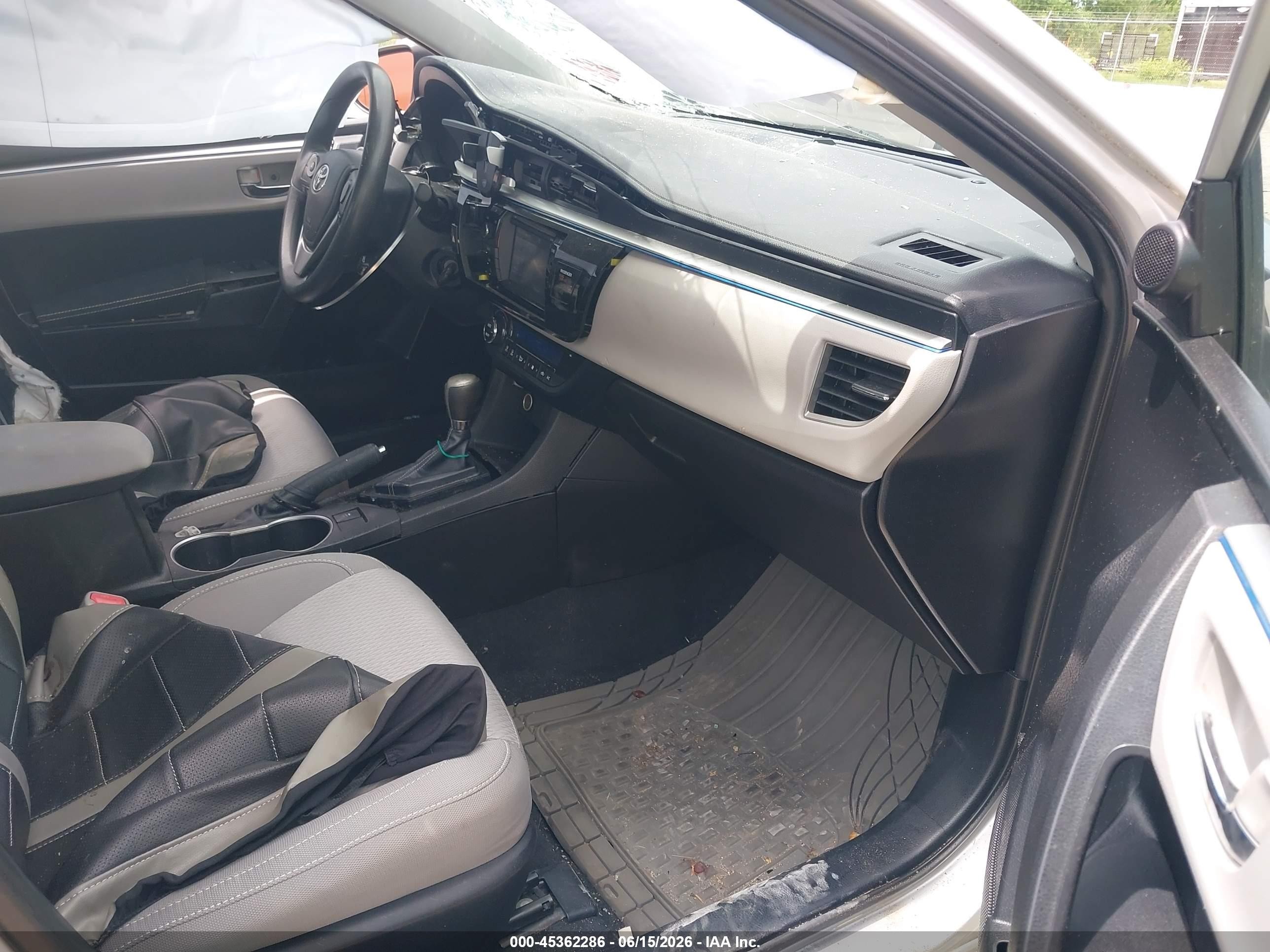 2014 Toyota Corolla Le Silver vin: 5YFBURHE0EP079555