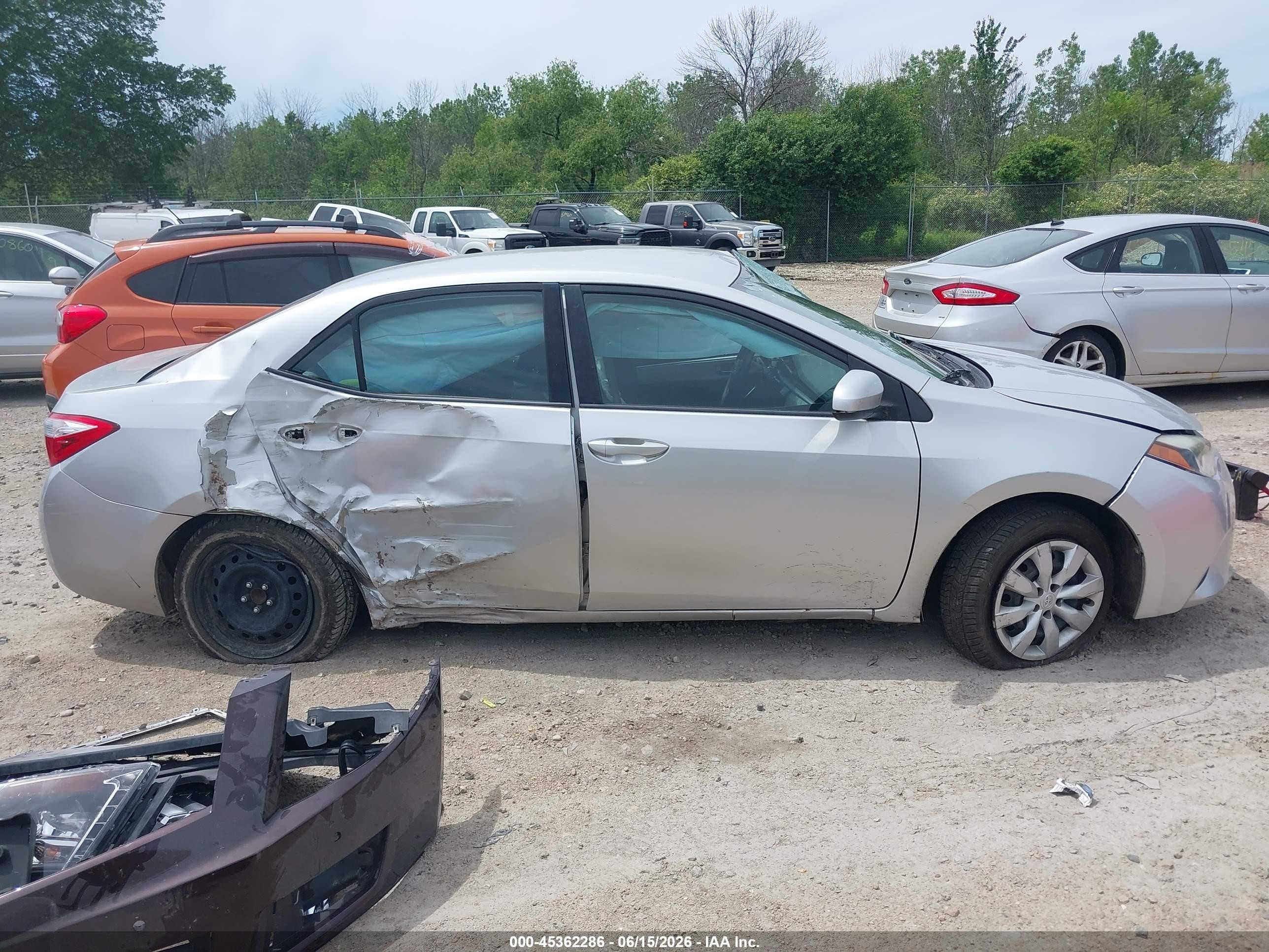 2014 Toyota Corolla Le Silver vin: 5YFBURHE0EP079555
