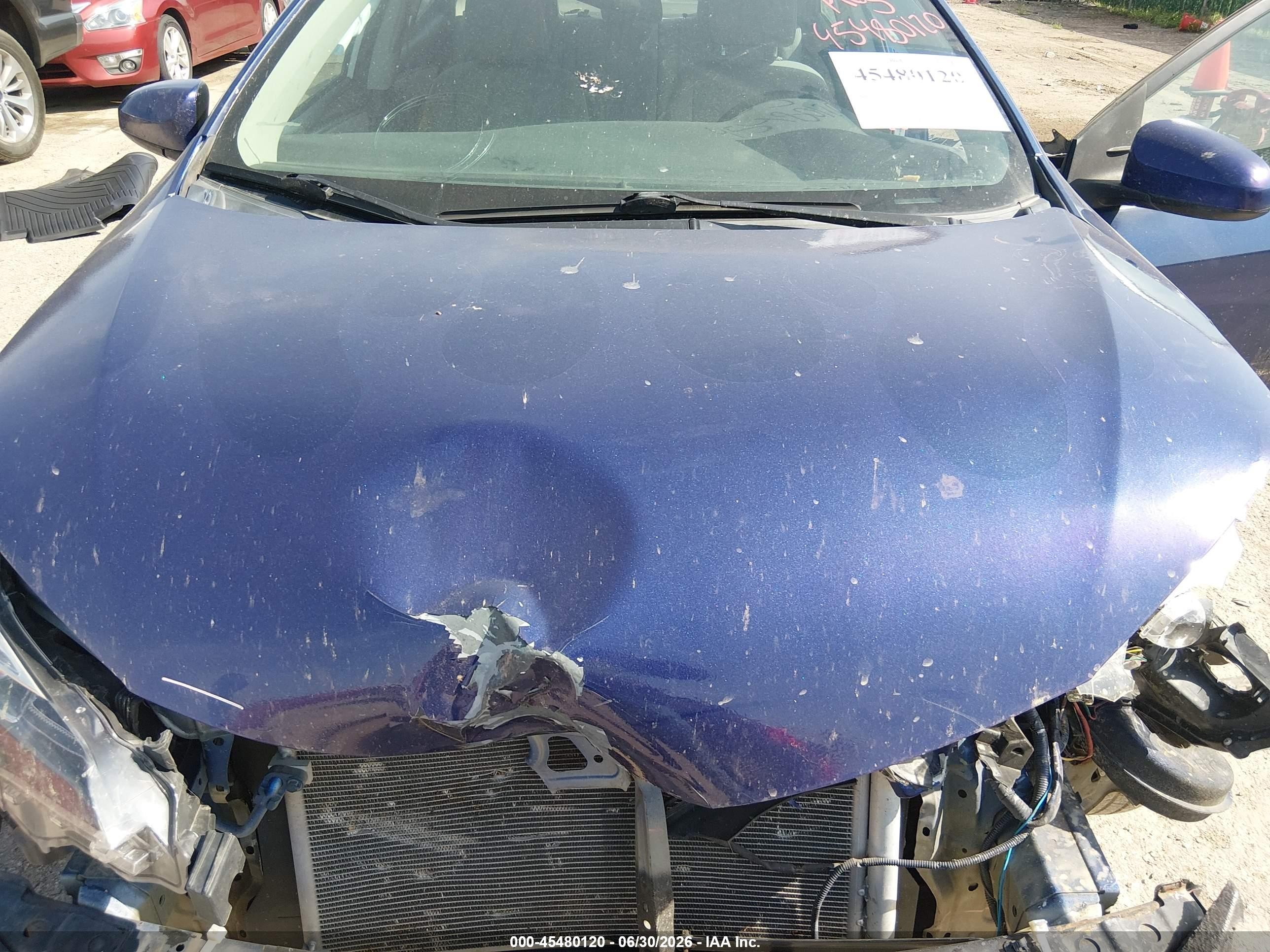 2014 Toyota Corolla Le Blue vin: 5YFBURHE0EP080933