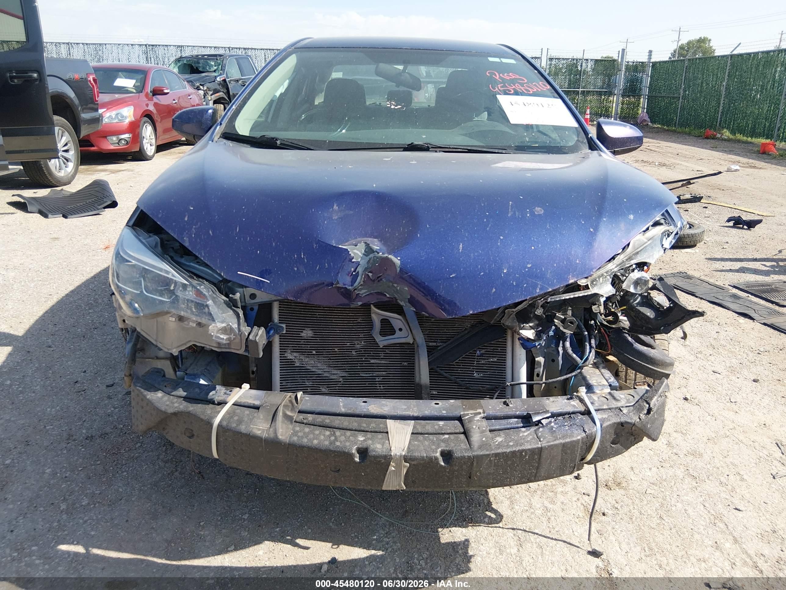 2014 Toyota Corolla Le Blue vin: 5YFBURHE0EP080933