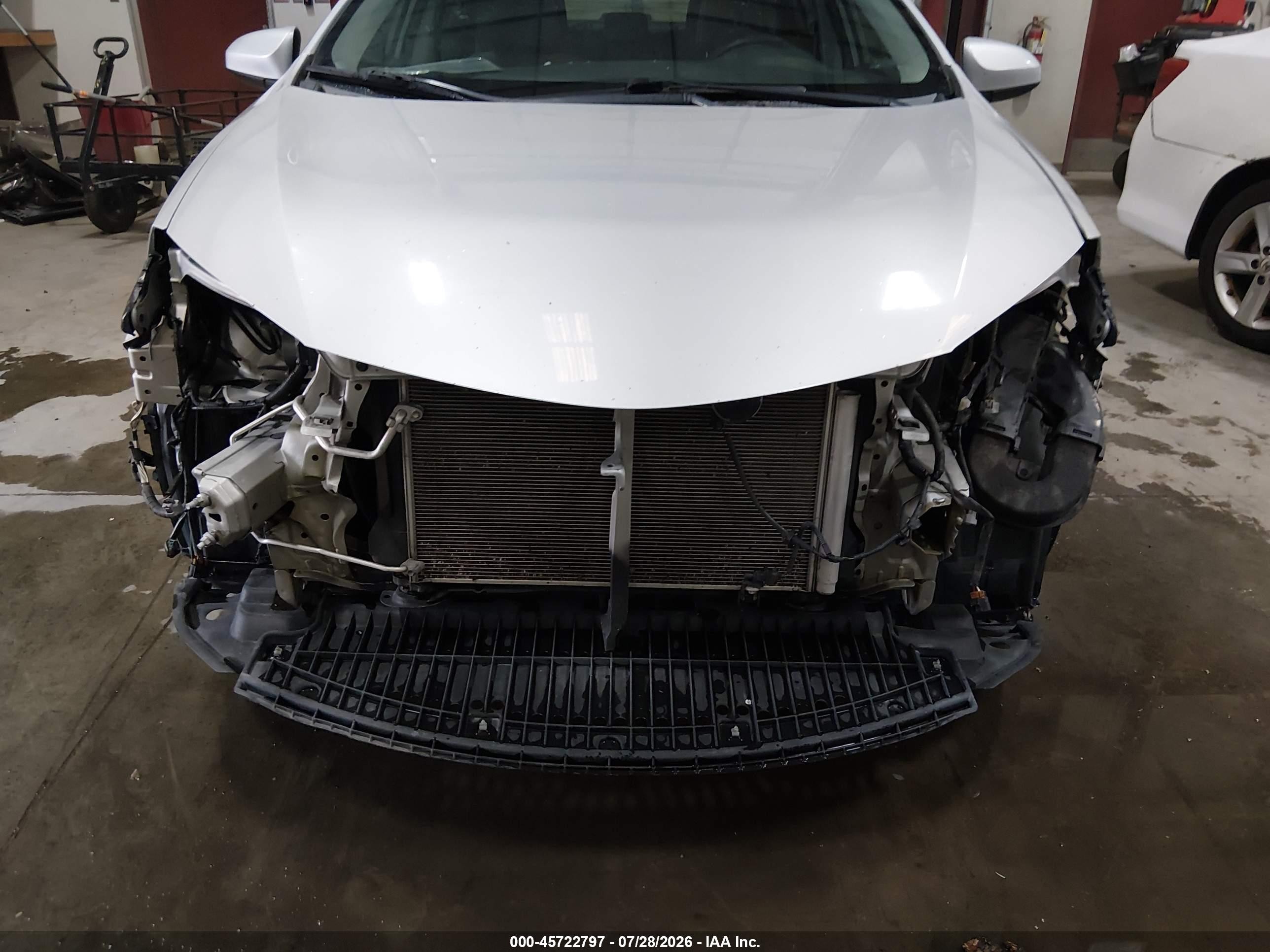 2014 Toyota Corolla Le Gray vin: 5YFBURHE0EP090183